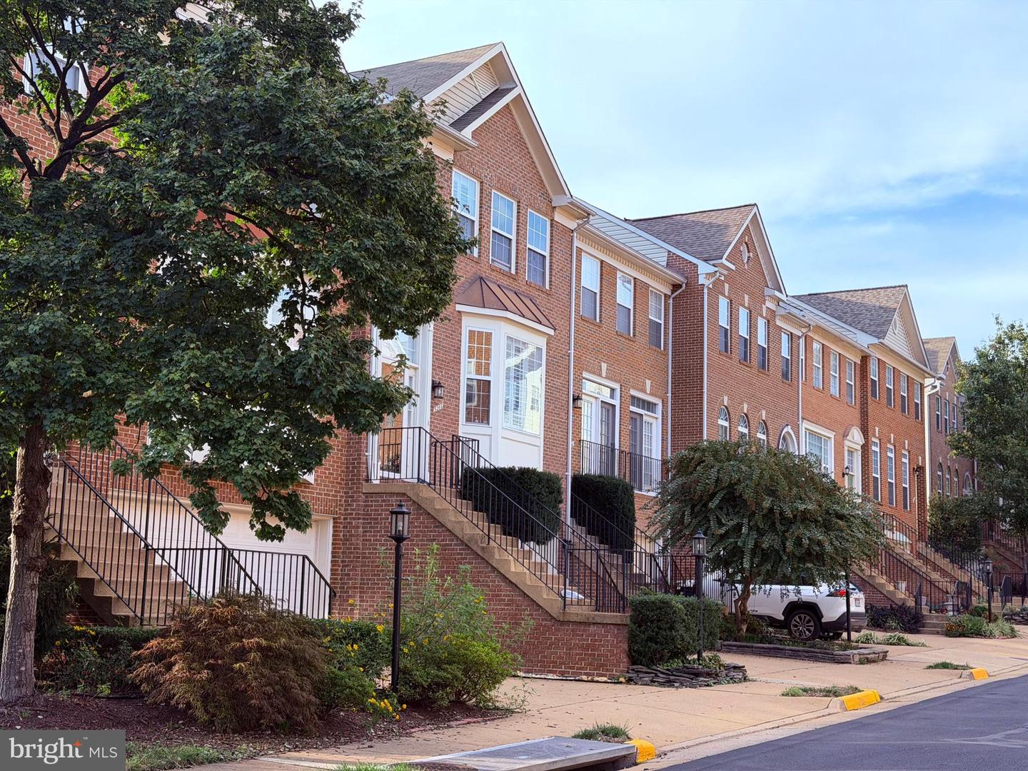 5295 COZY GLEN LN, ALEXANDRIA, Virginia 22312, 3 Bedrooms Bedrooms, ,2 BathroomsBathrooms,Residential,For sale,5295 COZY GLEN LN,VAFX2269034 MLS # VAFX2269034