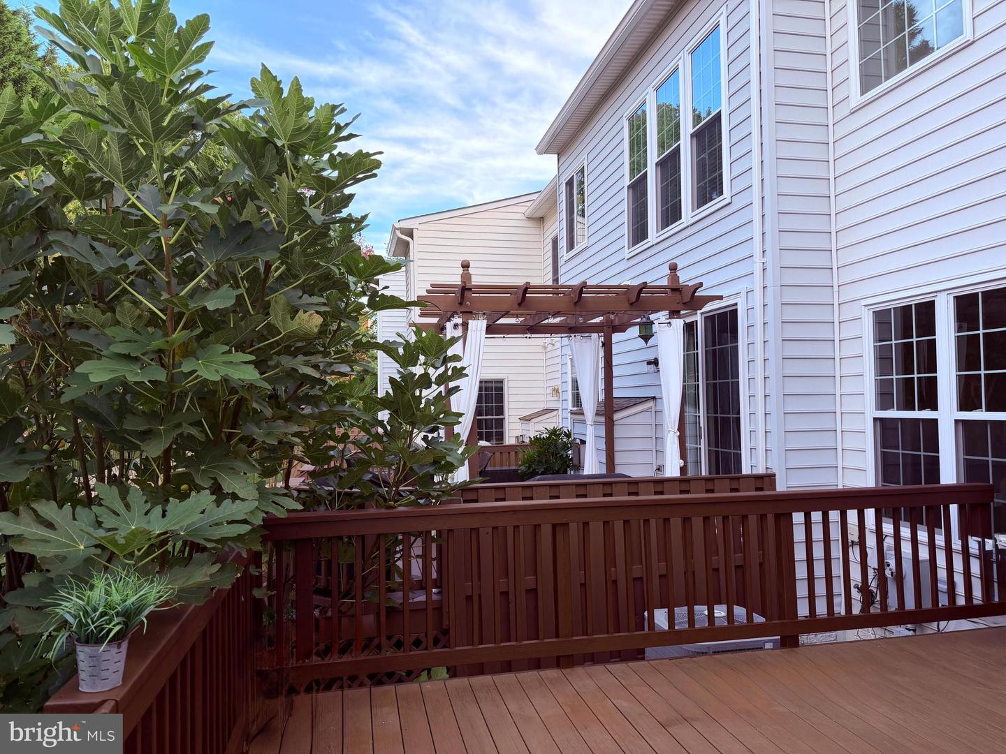 5295 COZY GLEN LN, ALEXANDRIA, Virginia 22312, 3 Bedrooms Bedrooms, ,2 BathroomsBathrooms,Residential,For sale,5295 COZY GLEN LN,VAFX2269034 MLS # VAFX2269034