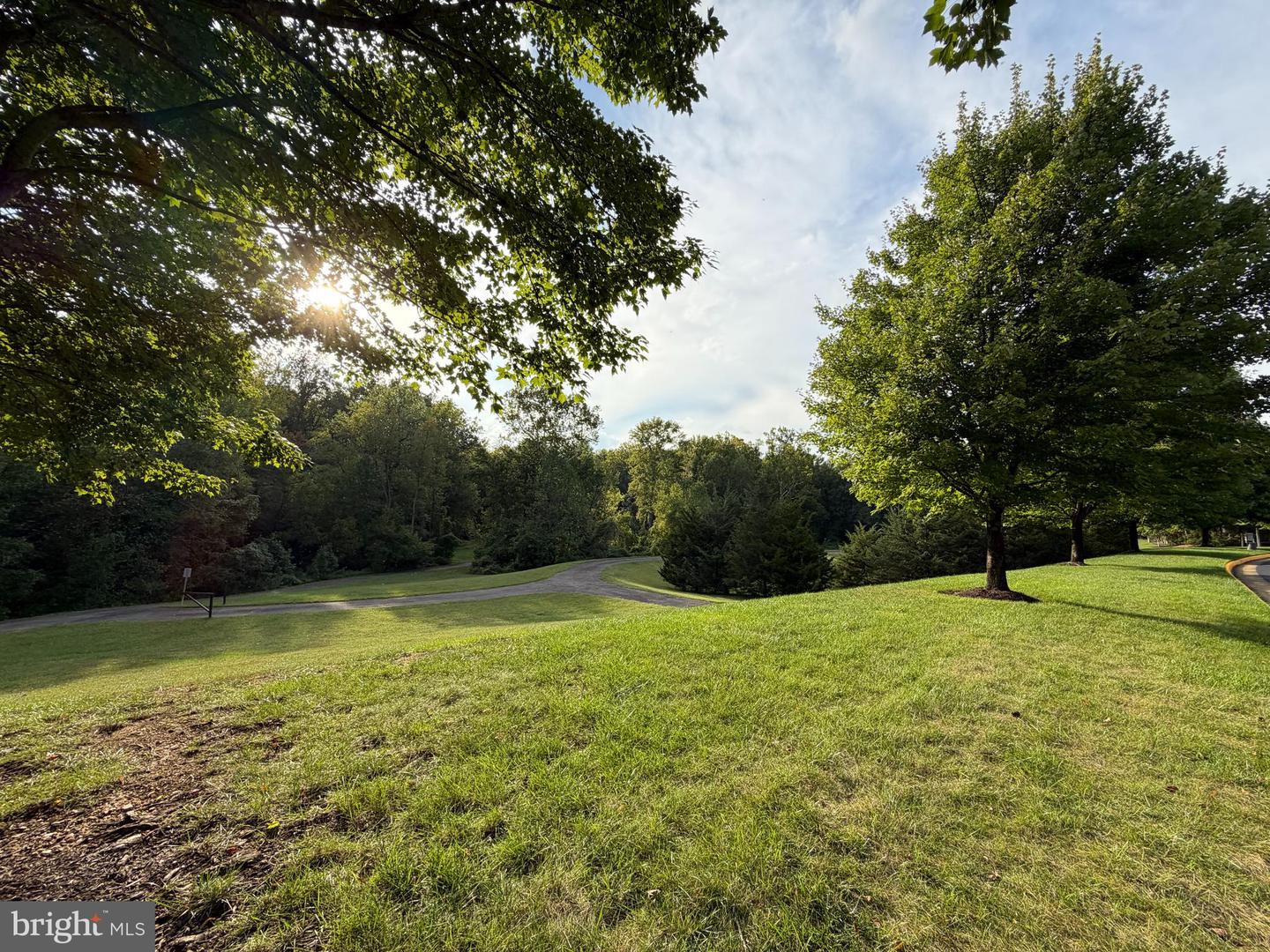 5295 COZY GLEN LN, ALEXANDRIA, Virginia 22312, 3 Bedrooms Bedrooms, ,2 BathroomsBathrooms,Residential,For sale,5295 COZY GLEN LN,VAFX2269034 MLS # VAFX2269034