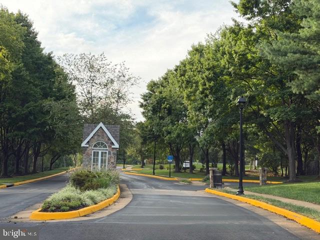 5295 COZY GLEN LN, ALEXANDRIA, Virginia 22312, 3 Bedrooms Bedrooms, ,2 BathroomsBathrooms,Residential,For sale,5295 COZY GLEN LN,VAFX2269034 MLS # VAFX2269034 5295 COZY GLEN LN, ALEXANDRIA, Virginia 22312, 3 Bedrooms Bedrooms, ,2 BathroomsBathrooms,Residential,For sale,5295 COZY GLEN LN,VAFX2269034 MLS # VAFX2269034