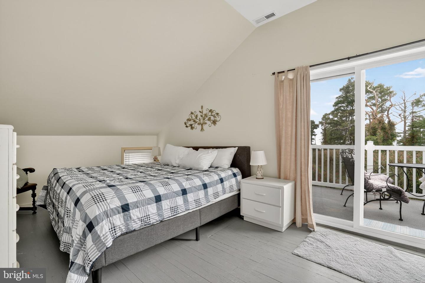 5277 MAIN ST, CHINCOTEAGUE ISLAND, Virginia 23336, 3 Bedrooms Bedrooms, ,2 BathroomsBathrooms,Residential,For sale,5277 MAIN ST,VAAC2002284 MLS # VAAC2002284