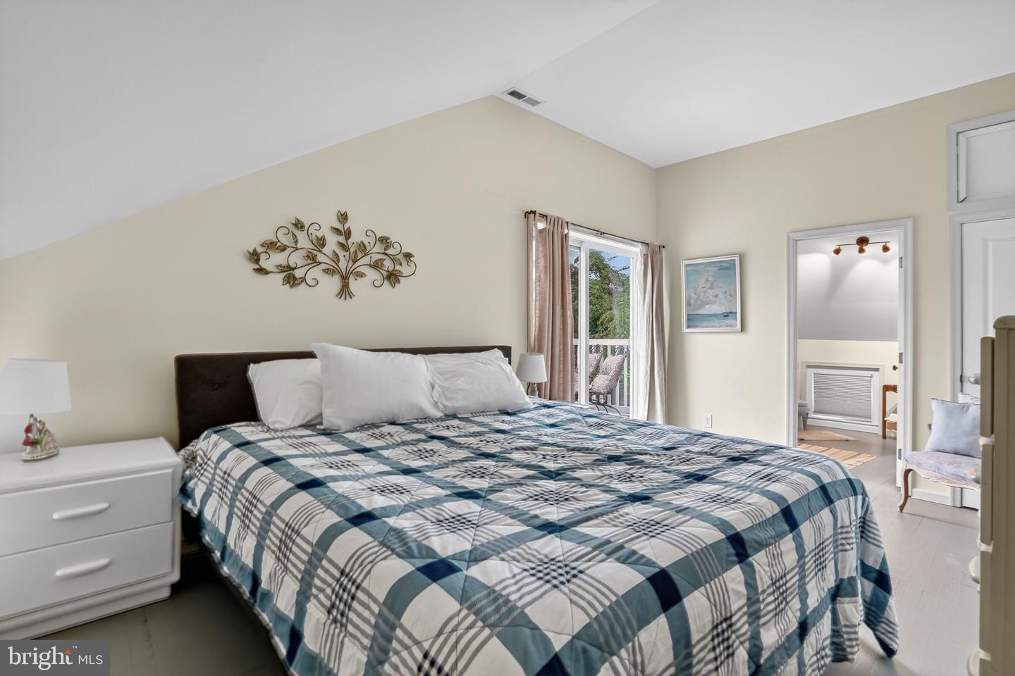 5277 MAIN ST, CHINCOTEAGUE ISLAND, Virginia 23336, 3 Bedrooms Bedrooms, ,2 BathroomsBathrooms,Residential,For sale,5277 MAIN ST,VAAC2002284 MLS # VAAC2002284