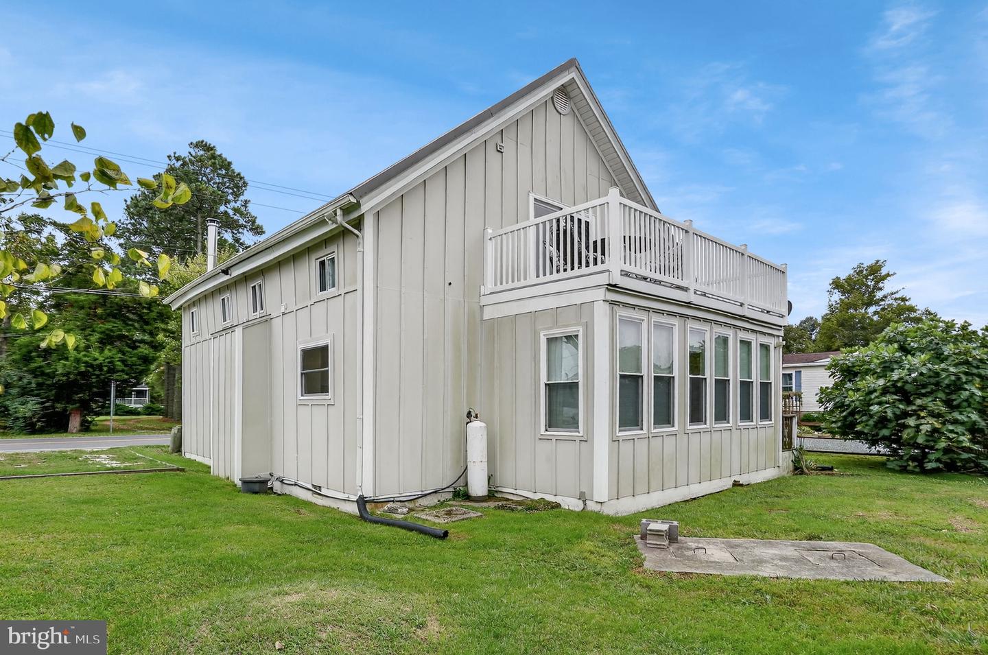 5277 MAIN ST, CHINCOTEAGUE ISLAND, Virginia 23336, 3 Bedrooms Bedrooms, ,2 BathroomsBathrooms,Residential,For sale,5277 MAIN ST,VAAC2002284 MLS # VAAC2002284
