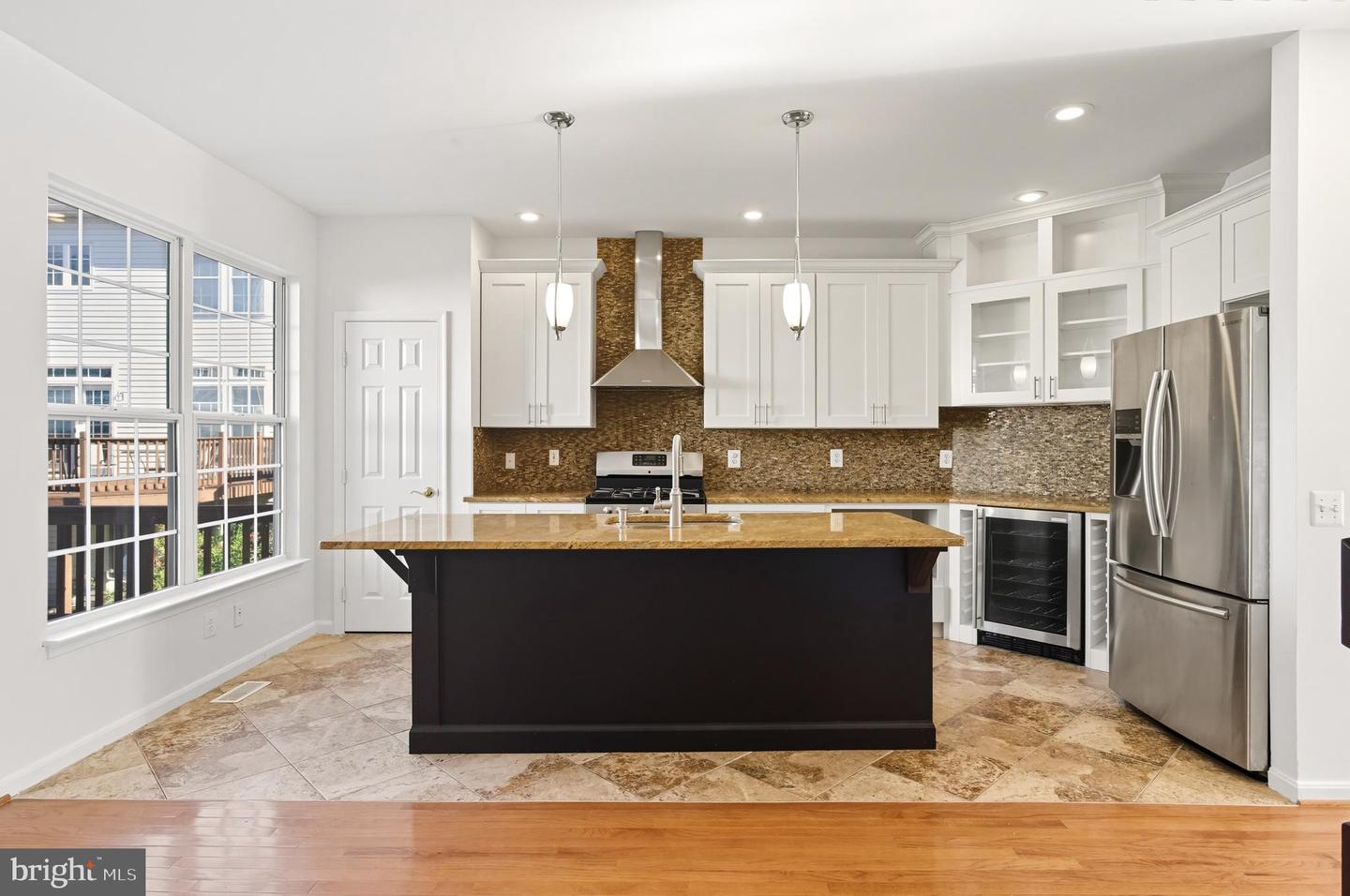 25541 GWYNNETH SQ, CHANTILLY, Virginia 20152, 3 Bedrooms Bedrooms, ,2 BathroomsBathrooms,Residential,For sale,25541 GWYNNETH SQ,VALO2107798 MLS # VALO2107798