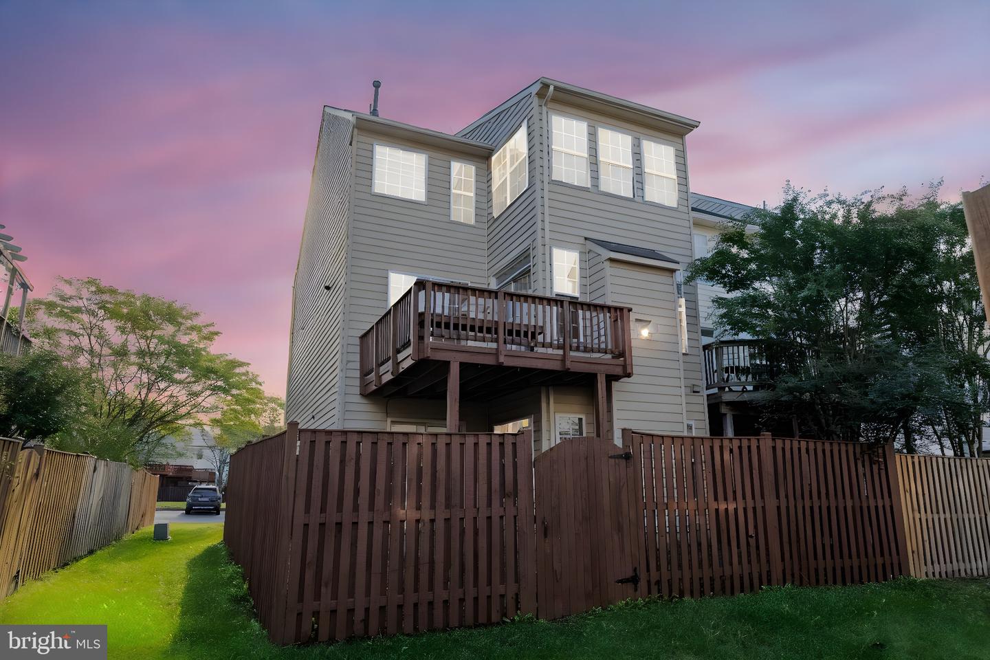25541 GWYNNETH SQ, CHANTILLY, Virginia 20152, 3 Bedrooms Bedrooms, ,2 BathroomsBathrooms,Residential,For sale,25541 GWYNNETH SQ,VALO2107798 MLS # VALO2107798
