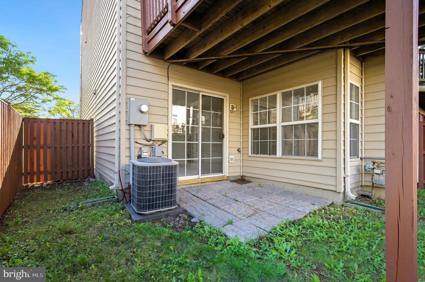 25541 GWYNNETH SQ, CHANTILLY, Virginia 20152, 3 Bedrooms Bedrooms, ,2 BathroomsBathrooms,Residential,For sale,25541 GWYNNETH SQ,VALO2107798 MLS # VALO2107798