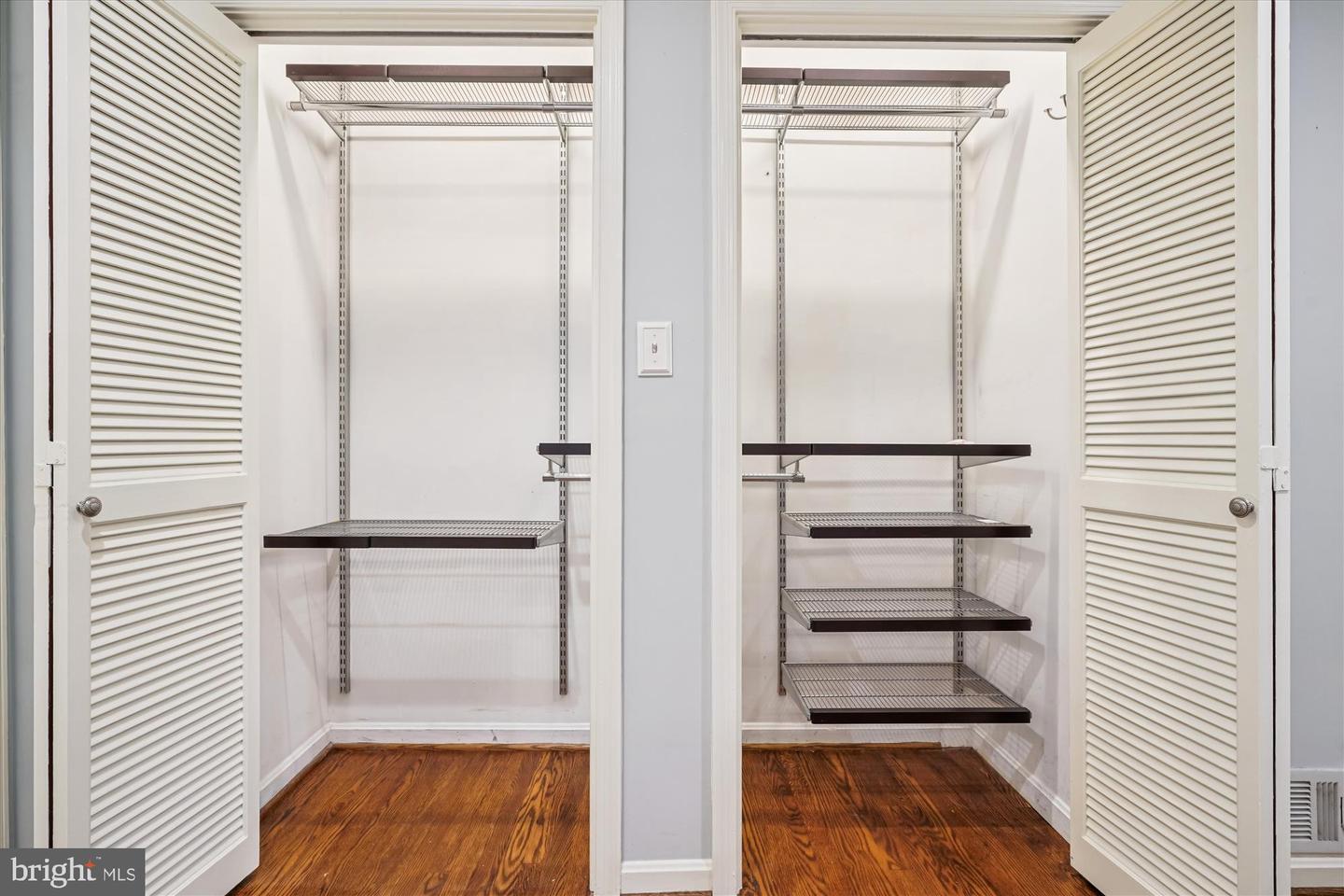 1616 SHERWOOD HALL LN, ALEXANDRIA, Virginia 22306, 5 Bedrooms Bedrooms, ,3 BathroomsBathrooms,Residential,For sale,1616 SHERWOOD HALL LN,VAFX2269748 MLS # VAFX2269748
