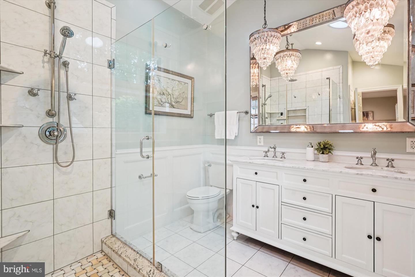 1616 SHERWOOD HALL LN, ALEXANDRIA, Virginia 22306, 5 Bedrooms Bedrooms, ,3 BathroomsBathrooms,Residential,For sale,1616 SHERWOOD HALL LN,VAFX2269748 MLS # VAFX2269748