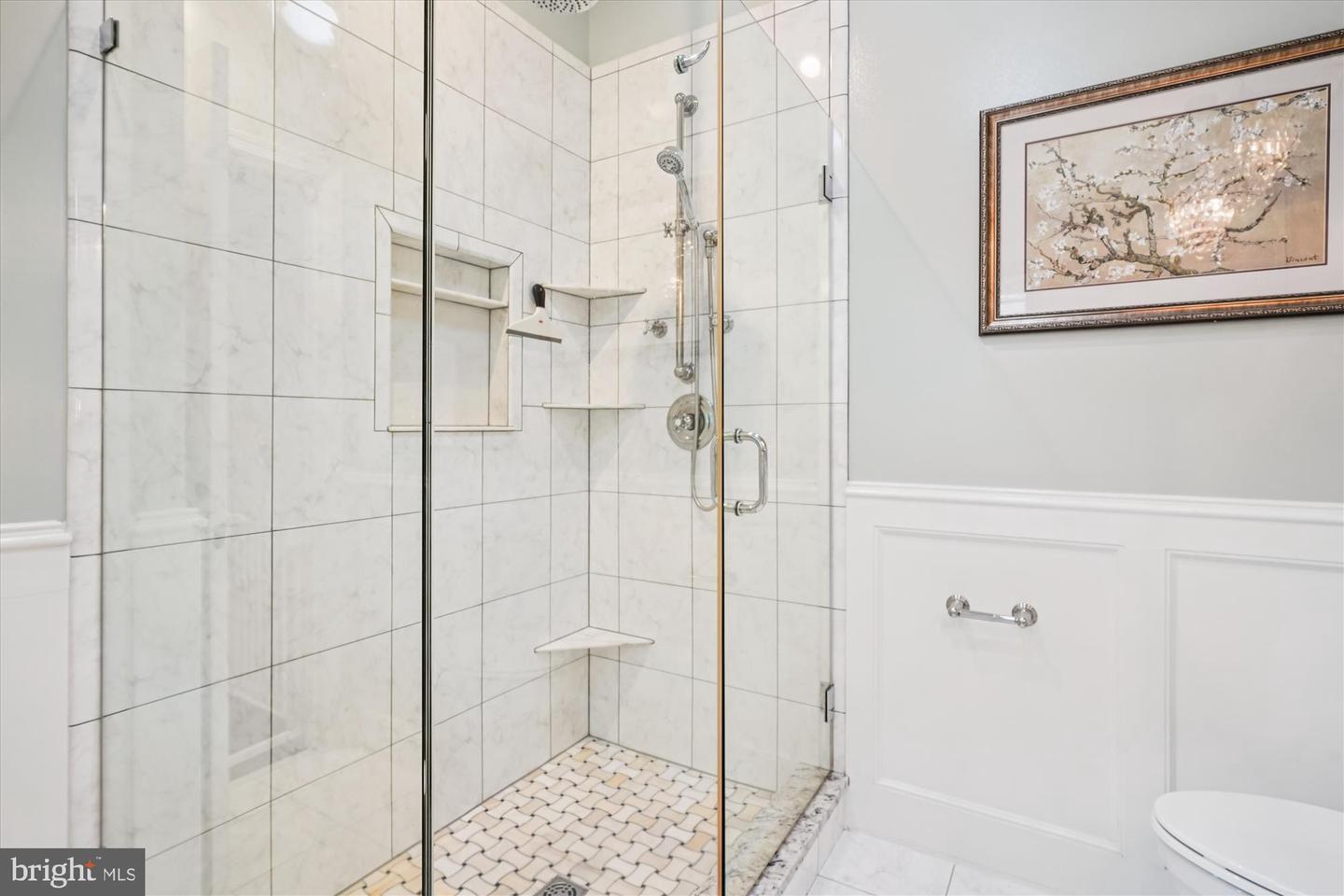 1616 SHERWOOD HALL LN, ALEXANDRIA, Virginia 22306, 5 Bedrooms Bedrooms, ,3 BathroomsBathrooms,Residential,For sale,1616 SHERWOOD HALL LN,VAFX2269748 MLS # VAFX2269748