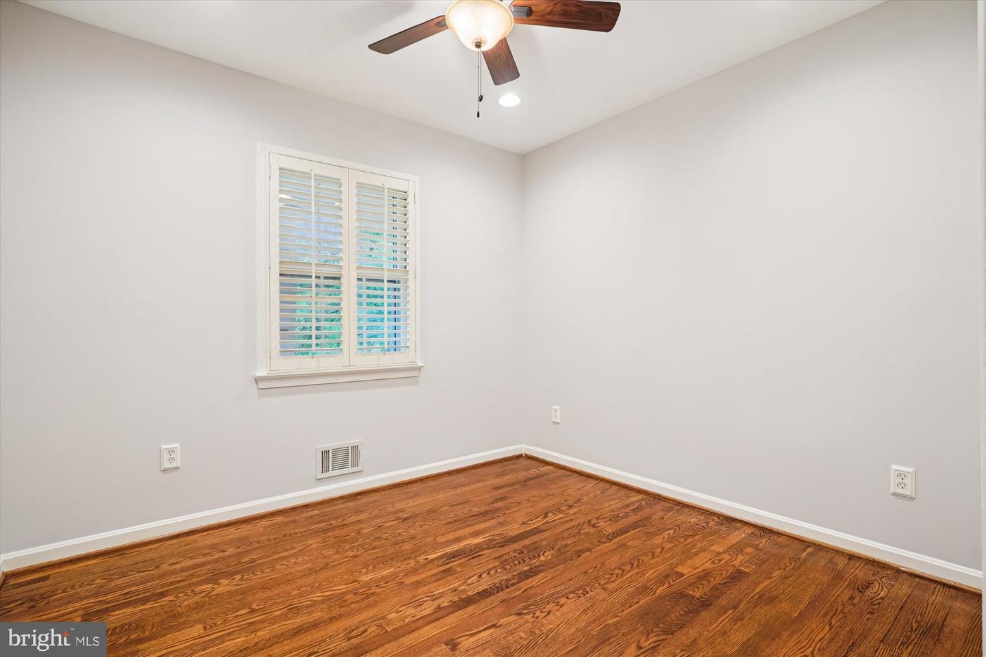 1616 SHERWOOD HALL LN, ALEXANDRIA, Virginia 22306, 5 Bedrooms Bedrooms, ,3 BathroomsBathrooms,Residential,For sale,1616 SHERWOOD HALL LN,VAFX2269748 MLS # VAFX2269748