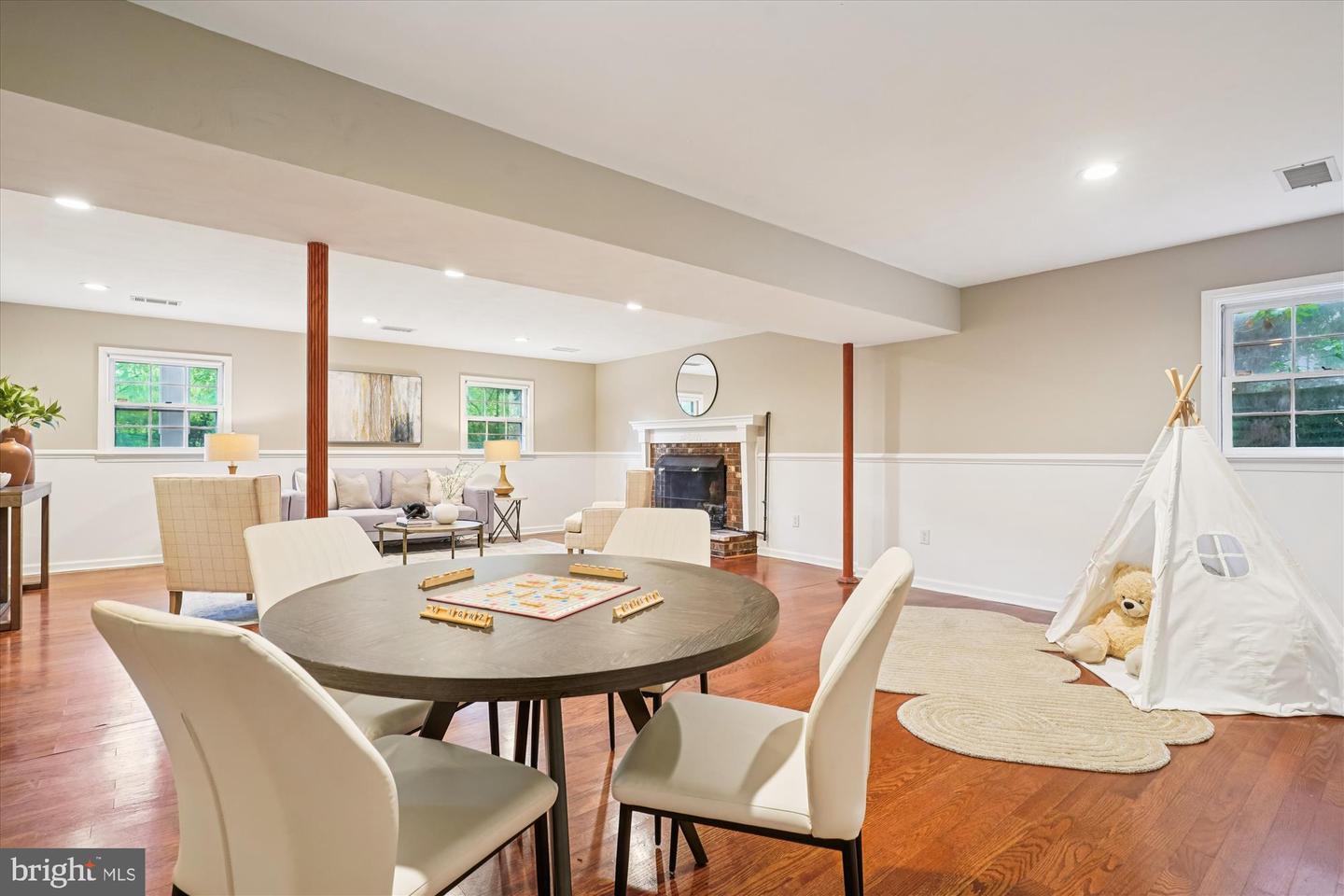 1616 SHERWOOD HALL LN, ALEXANDRIA, Virginia 22306, 5 Bedrooms Bedrooms, ,3 BathroomsBathrooms,Residential,For sale,1616 SHERWOOD HALL LN,VAFX2269748 MLS # VAFX2269748