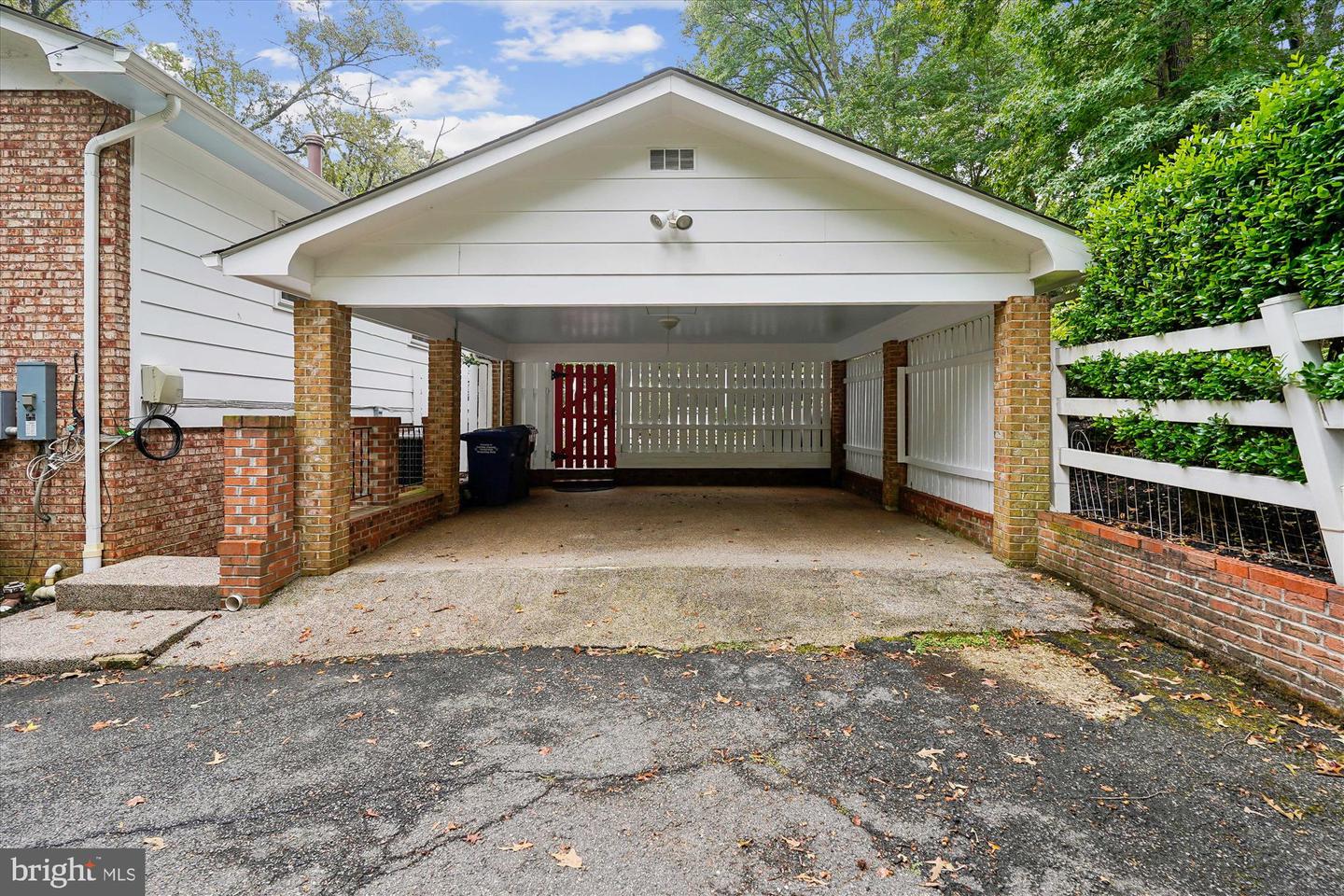 1616 SHERWOOD HALL LN, ALEXANDRIA, Virginia 22306, 5 Bedrooms Bedrooms, ,3 BathroomsBathrooms,Residential,For sale,1616 SHERWOOD HALL LN,VAFX2269748 MLS # VAFX2269748