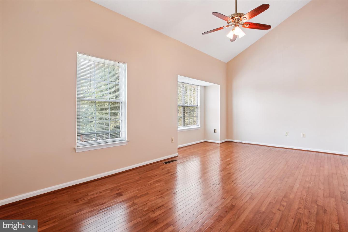 4124 LA MAURICIE LOOP, DUMFRIES, Virginia 22025, 4 Bedrooms Bedrooms, ,3 BathroomsBathrooms,Residential,For sale,4124 LA MAURICIE LOOP,VAPW2104946 MLS # VAPW2104946