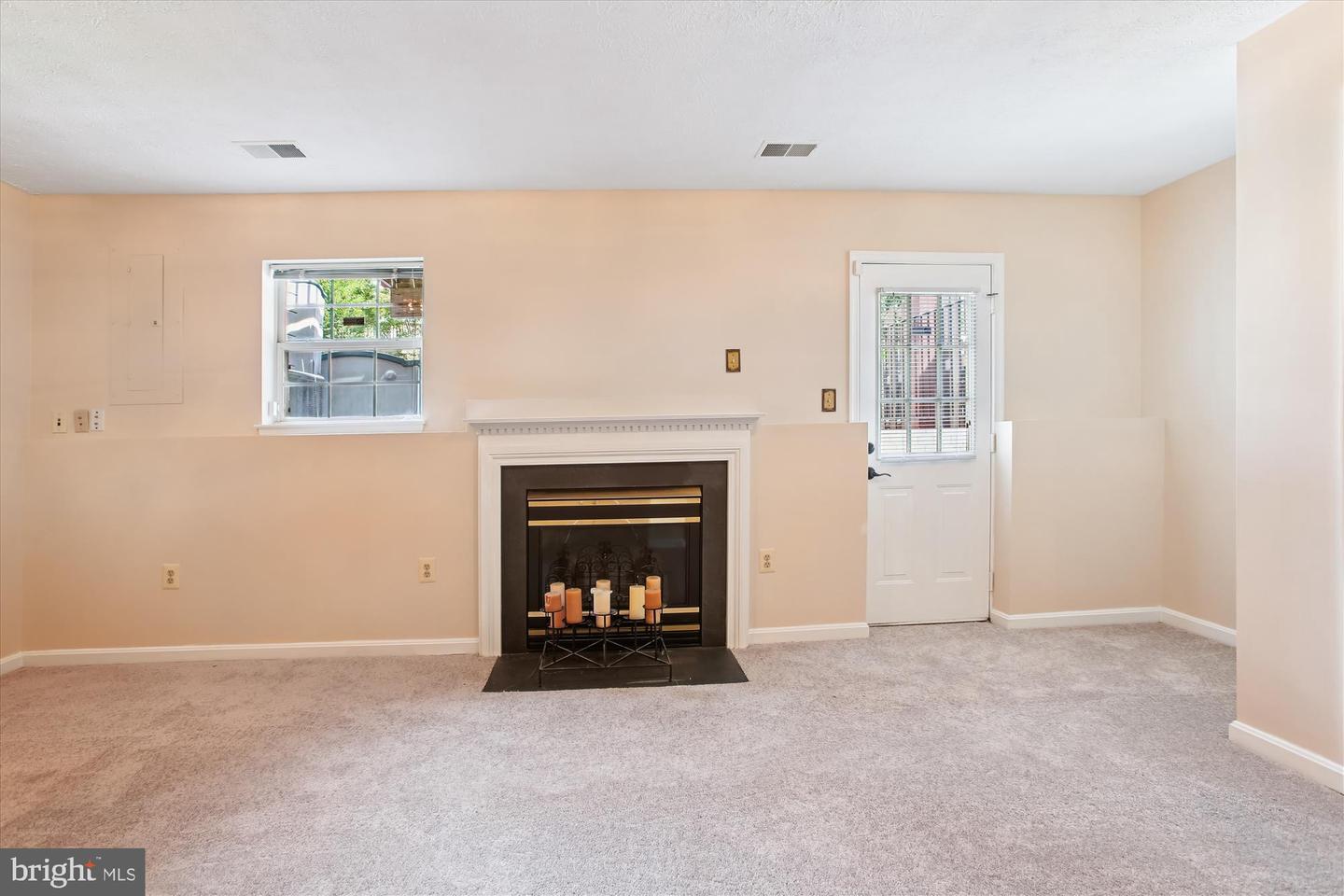 4124 LA MAURICIE LOOP, DUMFRIES, Virginia 22025, 4 Bedrooms Bedrooms, ,3 BathroomsBathrooms,Residential,For sale,4124 LA MAURICIE LOOP,VAPW2104946 MLS # VAPW2104946