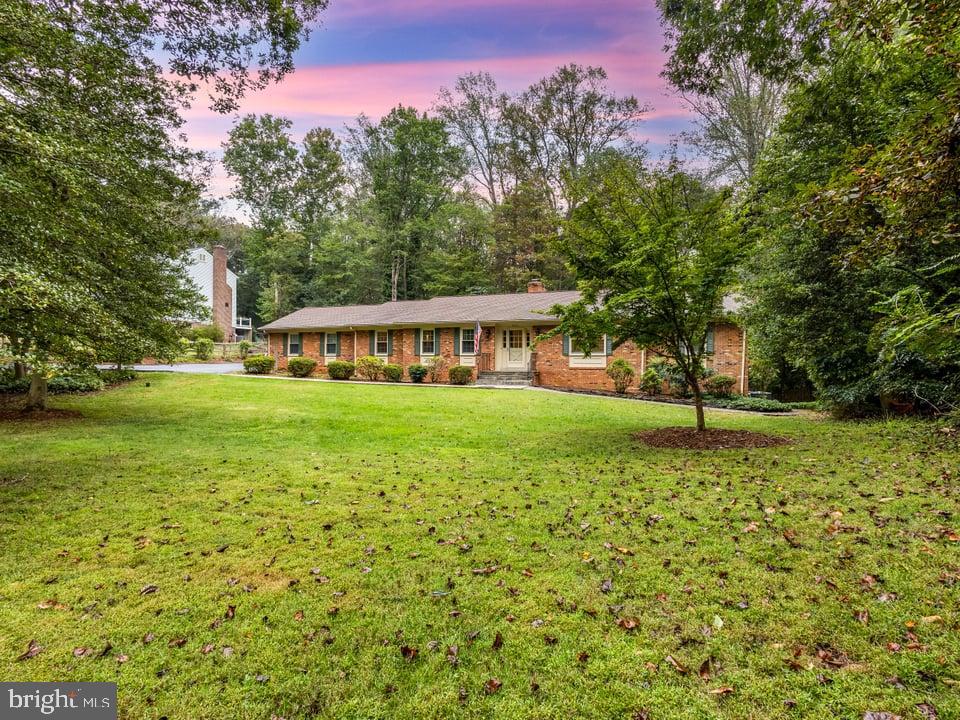 8126 BLANDSFORD DR, MANASSAS, Virginia 20111, 3 Bedrooms Bedrooms, 8 Rooms Rooms,3 BathroomsBathrooms,Residential,For sale,8126 BLANDSFORD DR,VAPW2104950 MLS # VAPW2104950