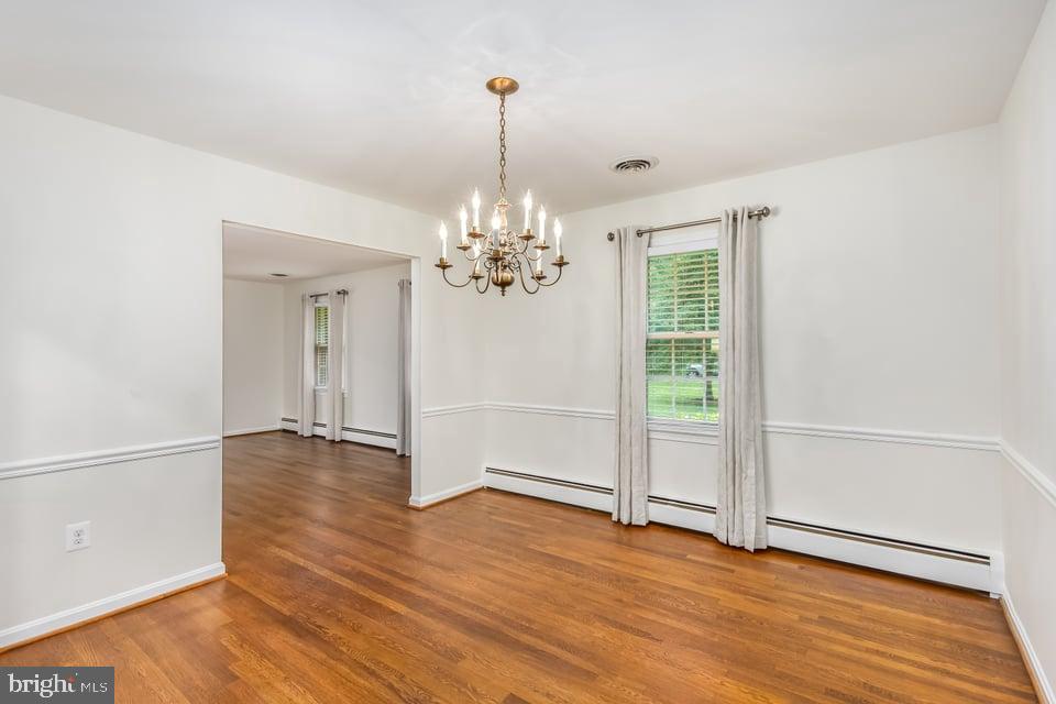 8126 BLANDSFORD DR, MANASSAS, Virginia 20111, 3 Bedrooms Bedrooms, 8 Rooms Rooms,3 BathroomsBathrooms,Residential,For sale,8126 BLANDSFORD DR,VAPW2104950 MLS # VAPW2104950