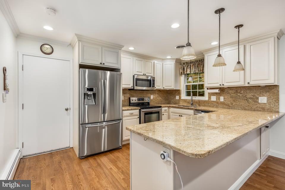8126 BLANDSFORD DR, MANASSAS, Virginia 20111, 3 Bedrooms Bedrooms, 8 Rooms Rooms,3 BathroomsBathrooms,Residential,For sale,8126 BLANDSFORD DR,VAPW2104950 MLS # VAPW2104950