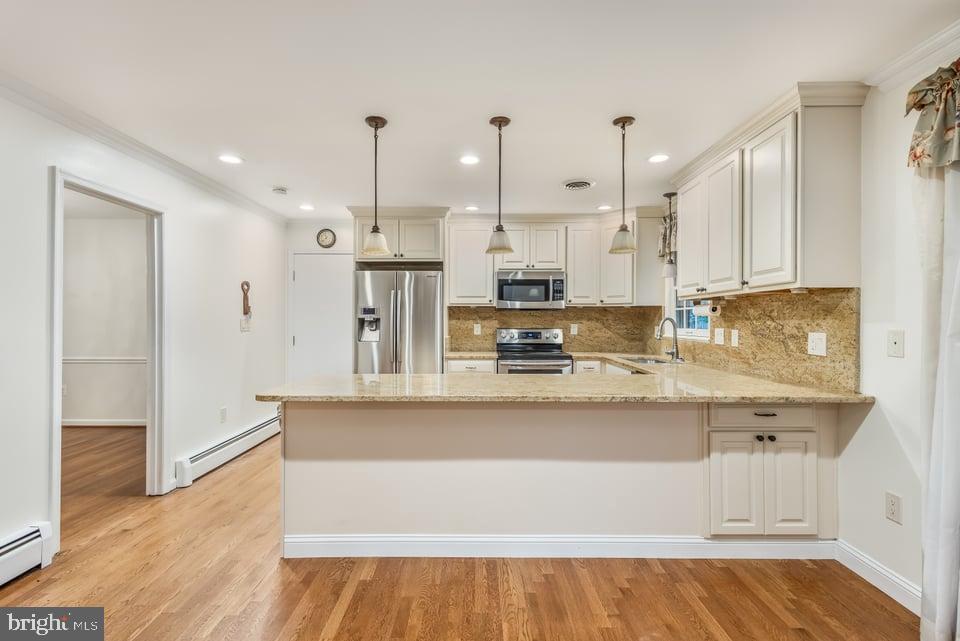 8126 BLANDSFORD DR, MANASSAS, Virginia 20111, 3 Bedrooms Bedrooms, 8 Rooms Rooms,3 BathroomsBathrooms,Residential,For sale,8126 BLANDSFORD DR,VAPW2104950 MLS # VAPW2104950