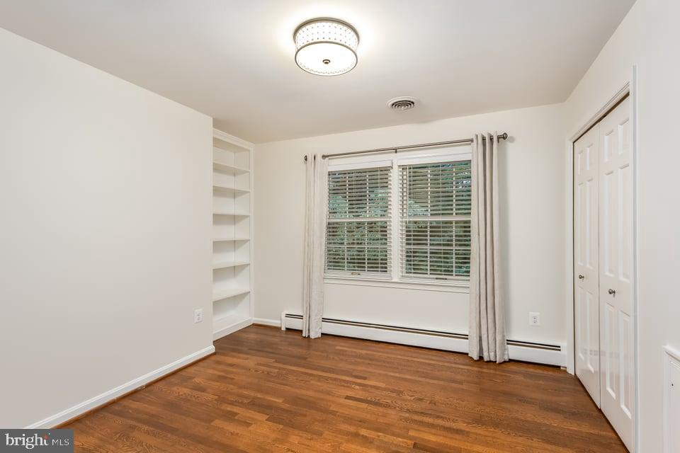 8126 BLANDSFORD DR, MANASSAS, Virginia 20111, 3 Bedrooms Bedrooms, 8 Rooms Rooms,3 BathroomsBathrooms,Residential,For sale,8126 BLANDSFORD DR,VAPW2104950 MLS # VAPW2104950