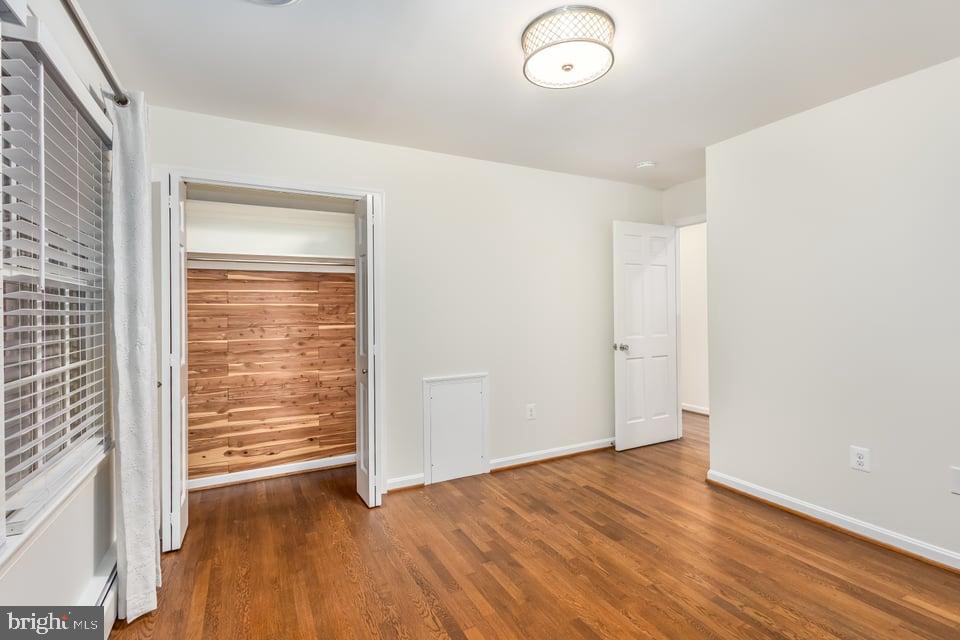 8126 BLANDSFORD DR, MANASSAS, Virginia 20111, 3 Bedrooms Bedrooms, 8 Rooms Rooms,3 BathroomsBathrooms,Residential,For sale,8126 BLANDSFORD DR,VAPW2104950 MLS # VAPW2104950