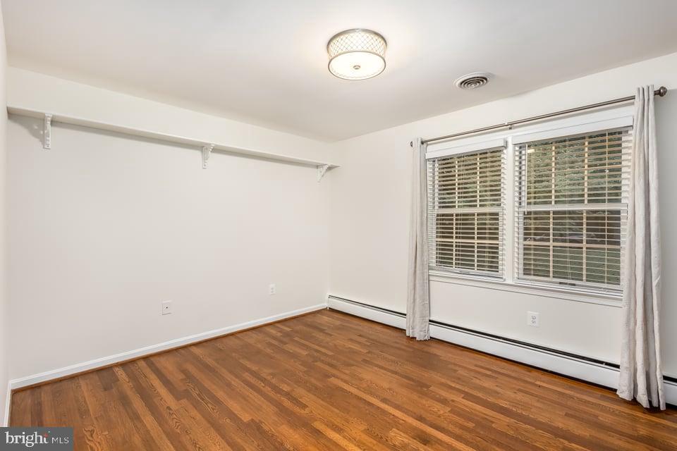 8126 BLANDSFORD DR, MANASSAS, Virginia 20111, 3 Bedrooms Bedrooms, 8 Rooms Rooms,3 BathroomsBathrooms,Residential,For sale,8126 BLANDSFORD DR,VAPW2104950 MLS # VAPW2104950