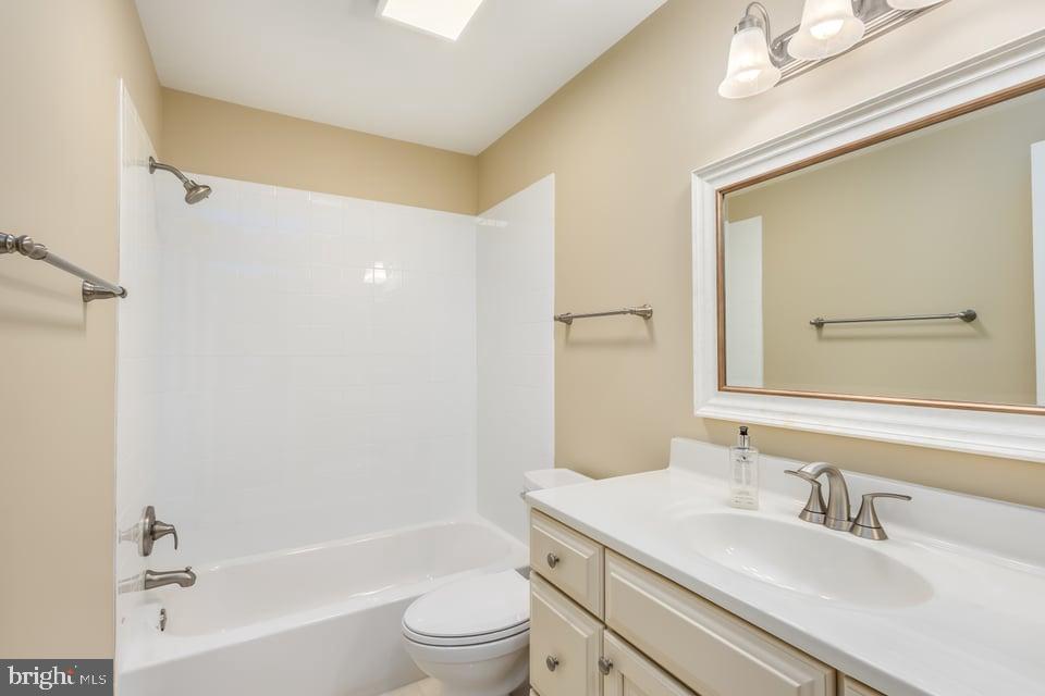 8126 BLANDSFORD DR, MANASSAS, Virginia 20111, 3 Bedrooms Bedrooms, 8 Rooms Rooms,3 BathroomsBathrooms,Residential,For sale,8126 BLANDSFORD DR,VAPW2104950 MLS # VAPW2104950