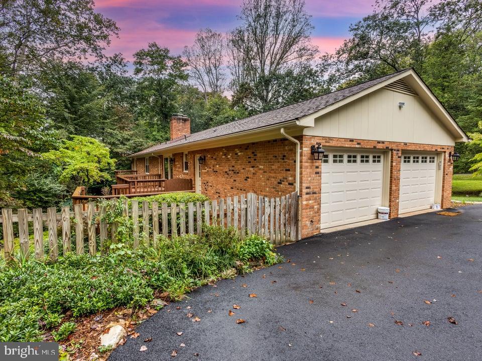8126 BLANDSFORD DR, MANASSAS, Virginia 20111, 3 Bedrooms Bedrooms, 8 Rooms Rooms,3 BathroomsBathrooms,Residential,For sale,8126 BLANDSFORD DR,VAPW2104950 MLS # VAPW2104950