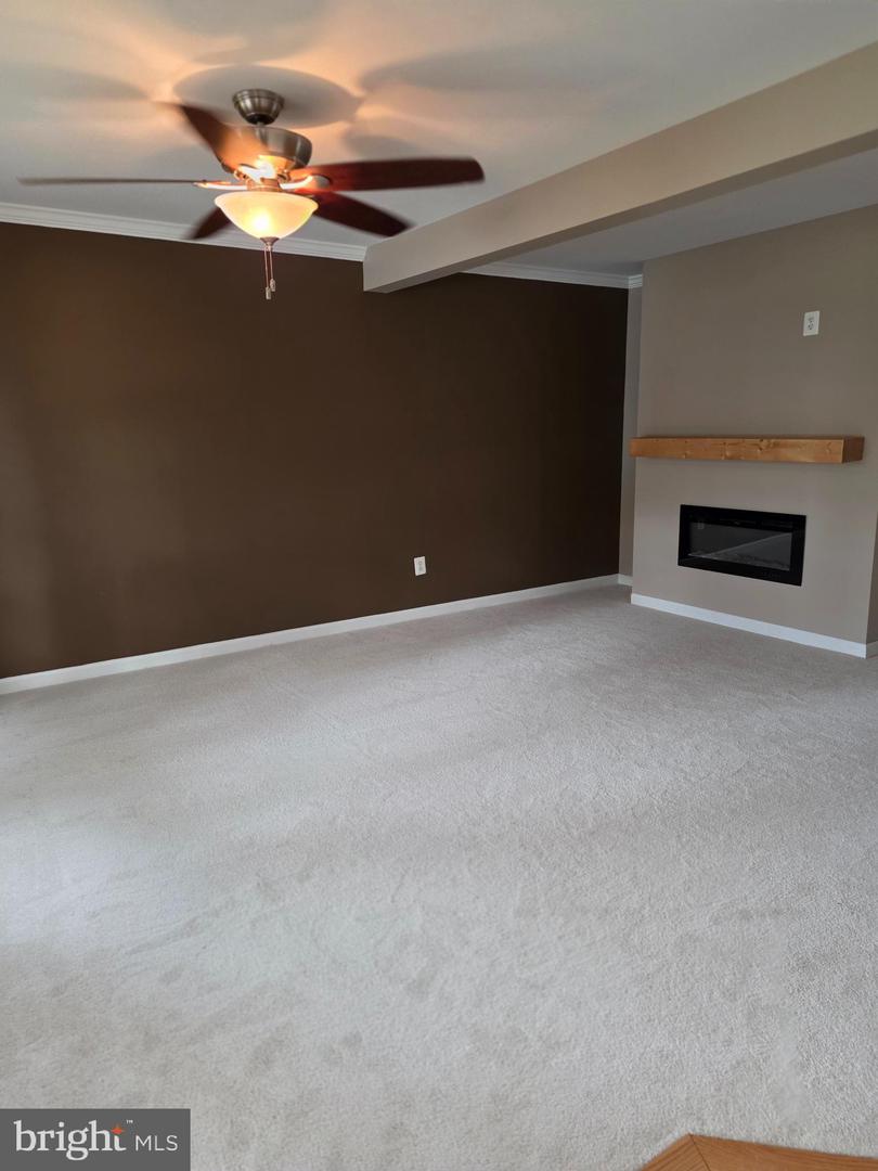 11139 GANDER CT, FREDERICKSBURG, Virginia 22407, 3 Bedrooms Bedrooms, ,3 BathroomsBathrooms,Residential,For sale,11139 GANDER CT,VASP2036558 MLS # VASP2036558