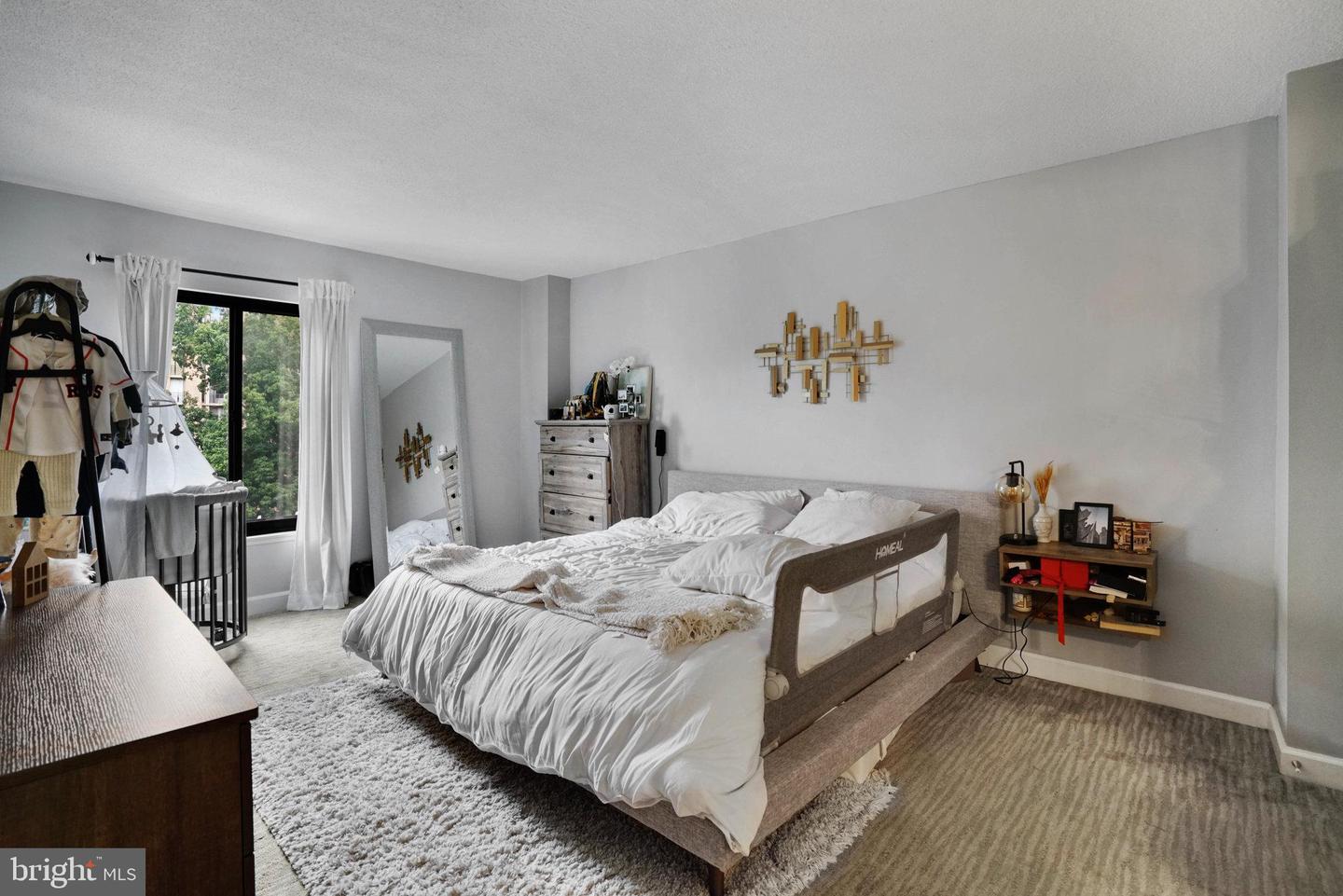 4500 S FOUR MILE RUN DR #407, ARLINGTON, Virginia 22204, 2 Bedrooms Bedrooms, ,2 BathroomsBathrooms,Residential,For sale,4500 S FOUR MILE RUN DR #407,VAAR2064292 MLS # VAAR2064292 4500 S FOUR MILE RUN DR #407, ARLINGTON, Virginia 22204, 2 Bedrooms Bedrooms, ,2 BathroomsBathrooms,Residential,For sale,4500 S FOUR MILE RUN DR #407,VAAR2064292 MLS # VAAR2064292