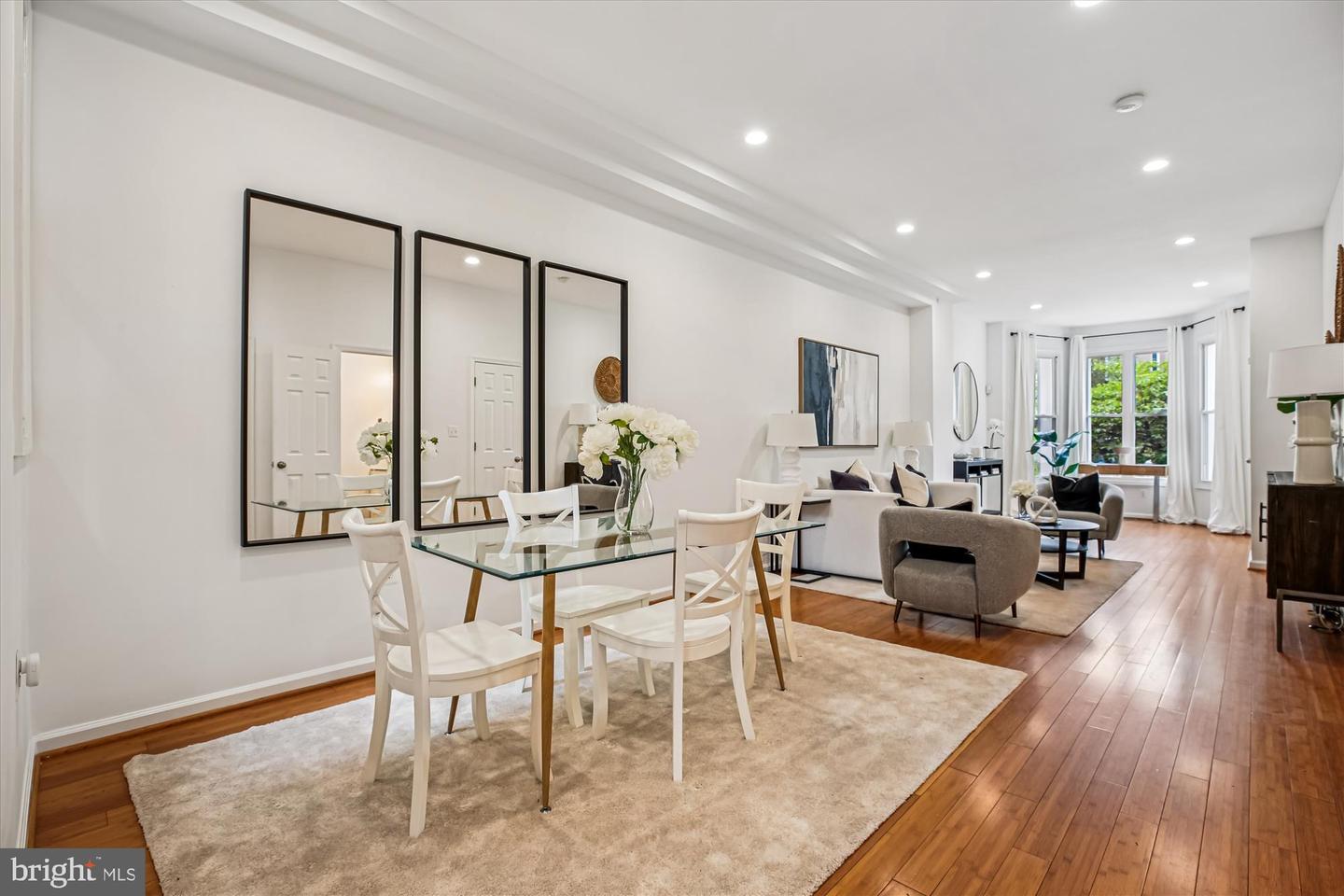 13 R ST NE #1, WASHINGTON, District Of Columbia 20002, 2 Bedrooms Bedrooms, 5 Rooms Rooms,2 BathroomsBathrooms,Residential,For sale,13 R ST NE #1,DCDC2224474 MLS # DCDC2224474
