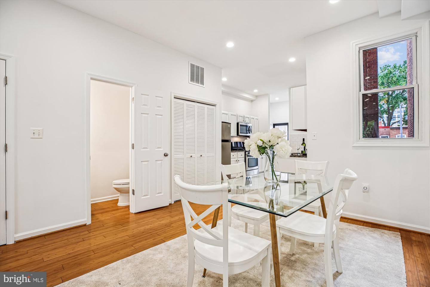 13 R ST NE #1, WASHINGTON, District Of Columbia 20002, 2 Bedrooms Bedrooms, 5 Rooms Rooms,2 BathroomsBathrooms,Residential,For sale,13 R ST NE #1,DCDC2224474 MLS # DCDC2224474