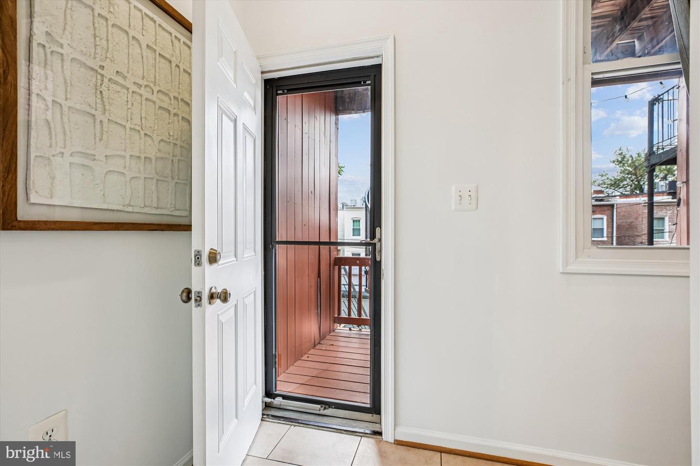 13 R ST NE #1, WASHINGTON, District Of Columbia 20002, 2 Bedrooms Bedrooms, 5 Rooms Rooms,2 BathroomsBathrooms,Residential,For sale,13 R ST NE #1,DCDC2224474 MLS # DCDC2224474