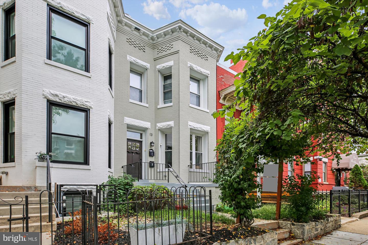 13 R ST NE #1, WASHINGTON, District Of Columbia 20002, 2 Bedrooms Bedrooms, 5 Rooms Rooms,2 BathroomsBathrooms,Residential,For sale,13 R ST NE #1,DCDC2224474 MLS # DCDC2224474