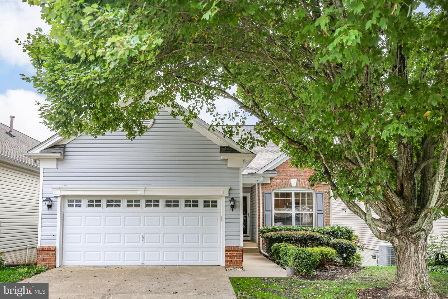 5 BLUEFIELD LN, FREDERICKSBURG, Virginia 22406, 3 Bedrooms Bedrooms, ,3 BathroomsBathrooms,Residential,For sale,5 BLUEFIELD LN,VAST2042978 MLS # VAST2042978
