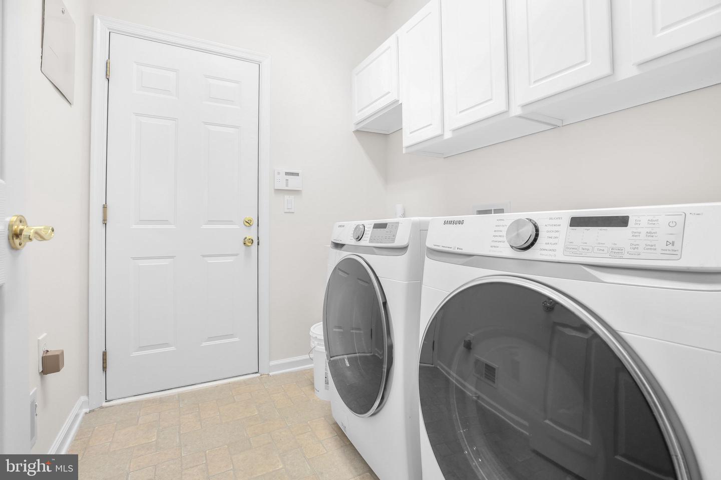 5 BLUEFIELD LN, FREDERICKSBURG, Virginia 22406, 3 Bedrooms Bedrooms, ,3 BathroomsBathrooms,Residential,For sale,5 BLUEFIELD LN,VAST2042978 MLS # VAST2042978