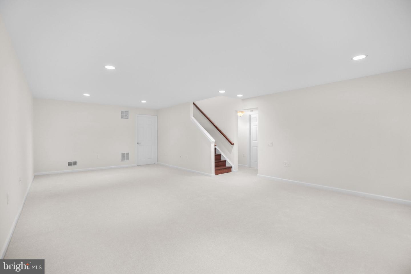 5 BLUEFIELD LN, FREDERICKSBURG, Virginia 22406, 3 Bedrooms Bedrooms, ,3 BathroomsBathrooms,Residential,For sale,5 BLUEFIELD LN,VAST2042978 MLS # VAST2042978