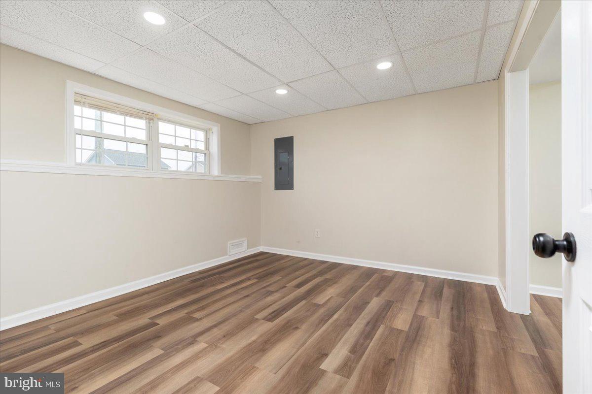523 THOMPSON ST, STRASBURG, Virginia 22657, 3 Bedrooms Bedrooms, ,2 BathroomsBathrooms,Residential,For sale,523 THOMPSON ST,VASH2012644 MLS # VASH2012644