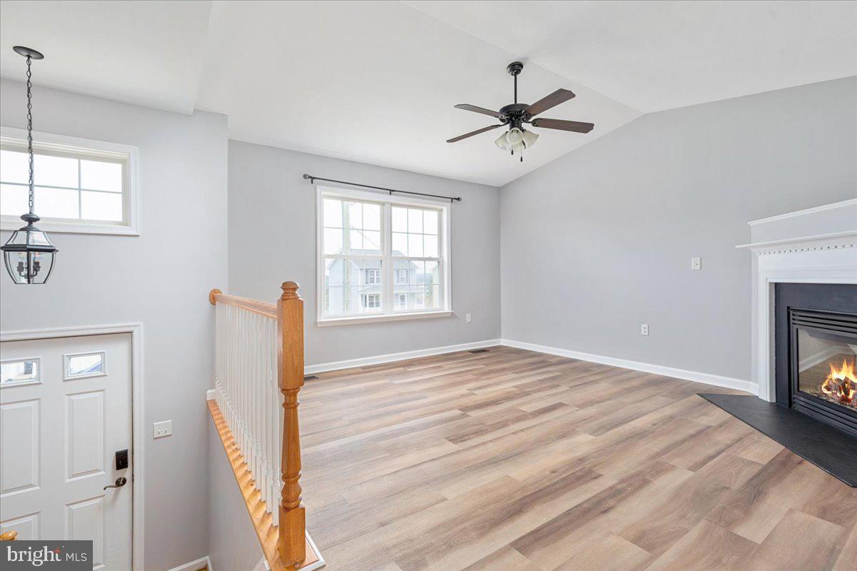 523 THOMPSON ST, STRASBURG, Virginia 22657, 3 Bedrooms Bedrooms, ,2 BathroomsBathrooms,Residential,For sale,523 THOMPSON ST,VASH2012644 MLS # VASH2012644