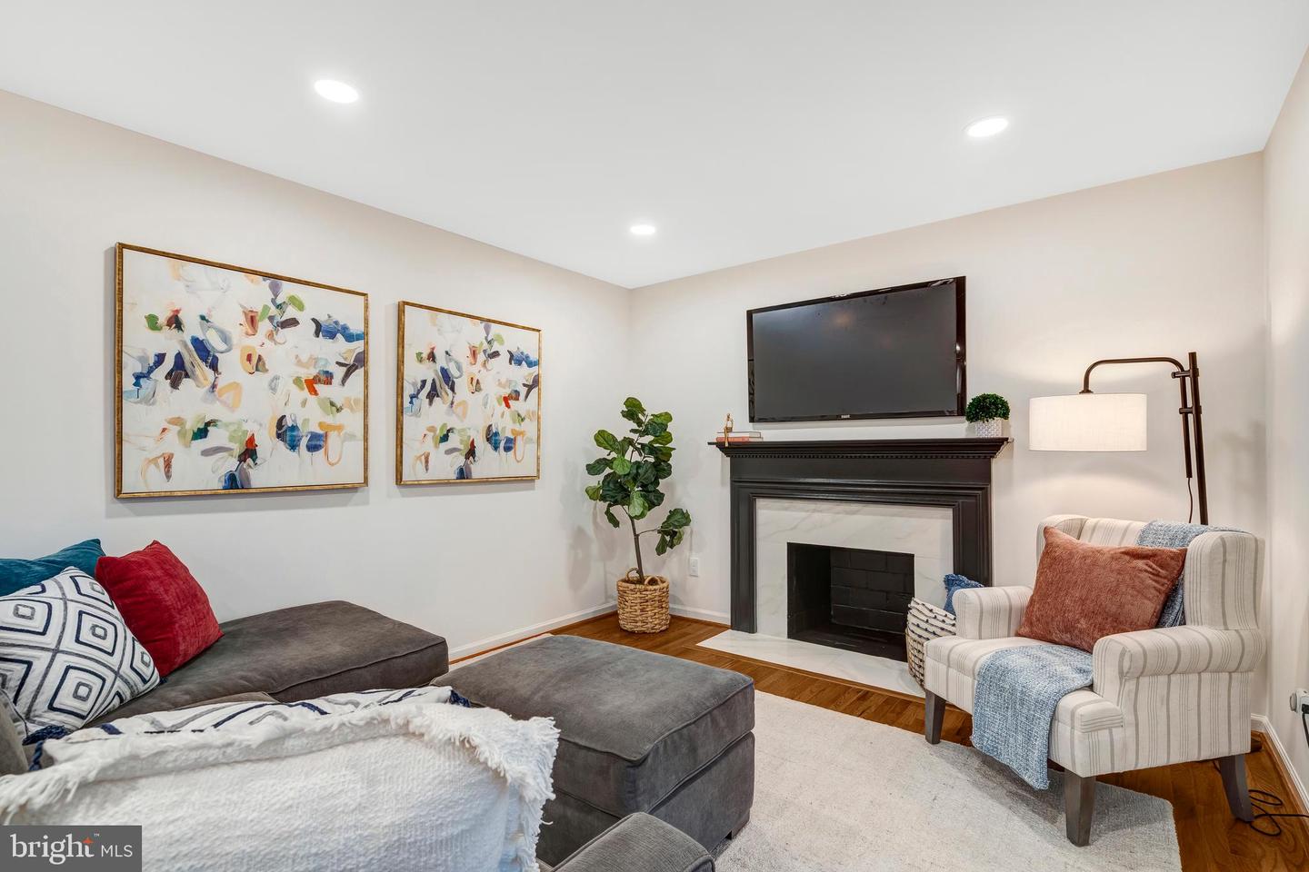5207 MORNINGTON CT, FAIRFAX, Virginia 22032, 4 Bedrooms Bedrooms, 17 Rooms Rooms,3 BathroomsBathrooms,Residential,For sale,5207 MORNINGTON CT,VAFX2269830 MLS # VAFX2269830