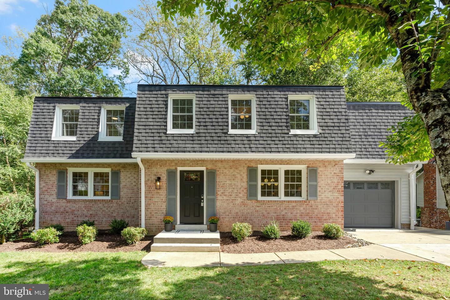 5207 MORNINGTON CT, FAIRFAX, Virginia 22032, 4 Bedrooms Bedrooms, 17 Rooms Rooms,3 BathroomsBathrooms,Residential,For sale,5207 MORNINGTON CT,VAFX2269830 MLS # VAFX2269830