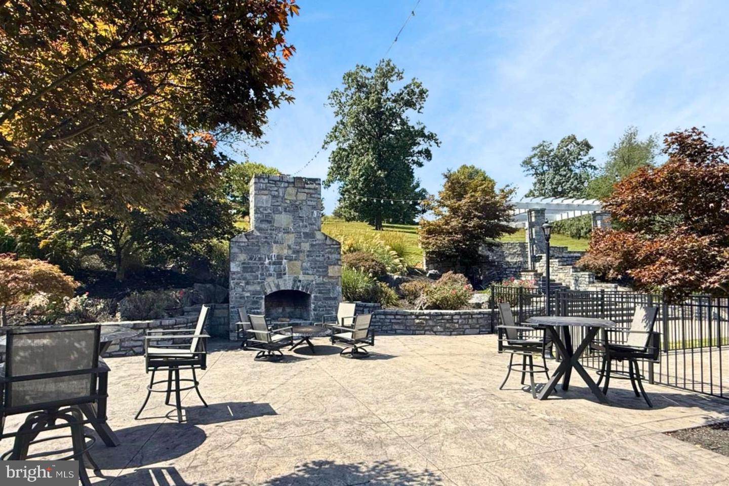 821 APPLE PIE RIDGE RD, WINCHESTER, Virginia 22603, 5 Bedrooms Bedrooms, 20 Rooms Rooms,4 BathroomsBathrooms,Residential,For sale,821 APPLE PIE RIDGE RD,VAFV2037110 MLS # VAFV2037110