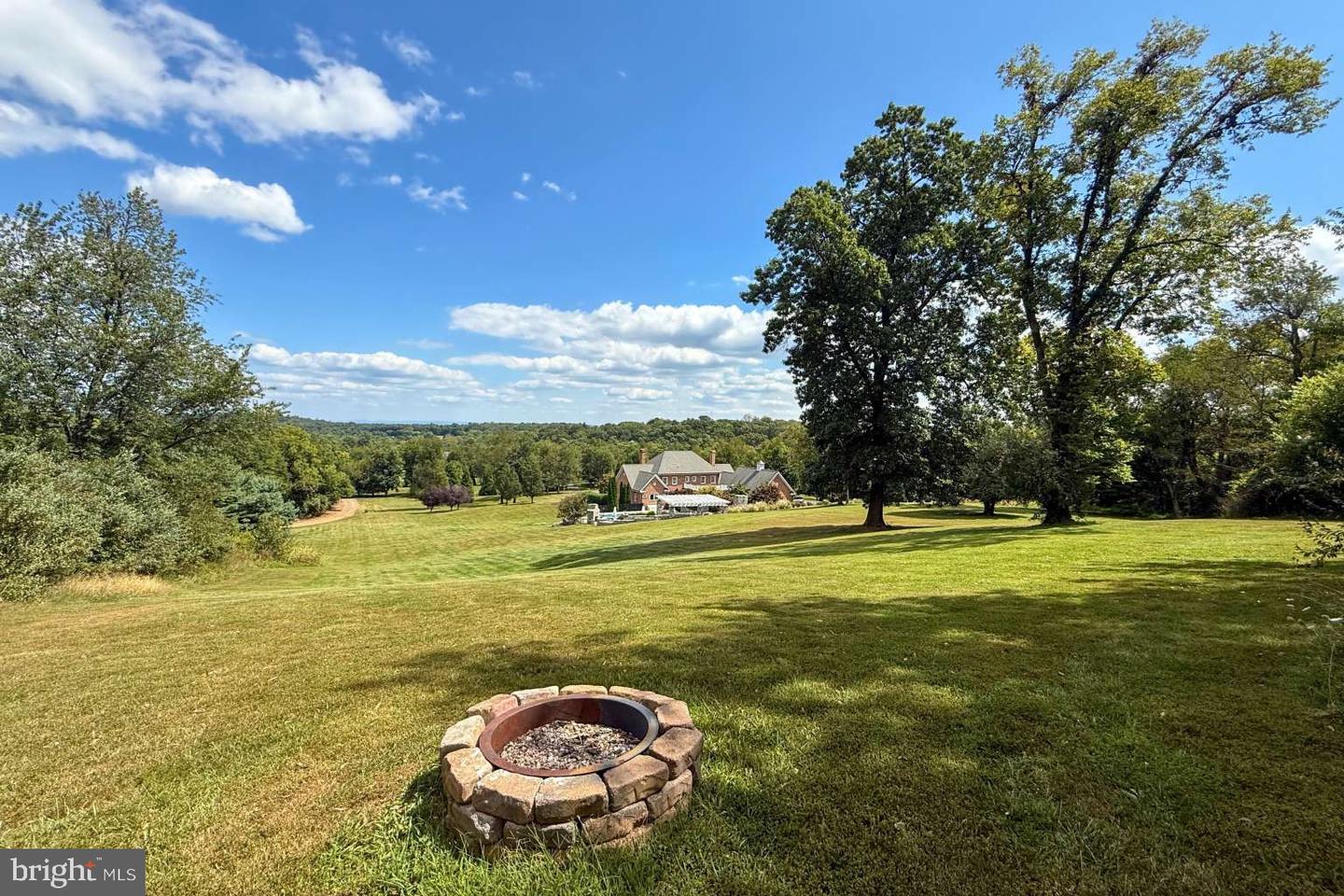 821 APPLE PIE RIDGE RD, WINCHESTER, Virginia 22603, 5 Bedrooms Bedrooms, 20 Rooms Rooms,4 BathroomsBathrooms,Residential,For sale,821 APPLE PIE RIDGE RD,VAFV2037110 MLS # VAFV2037110