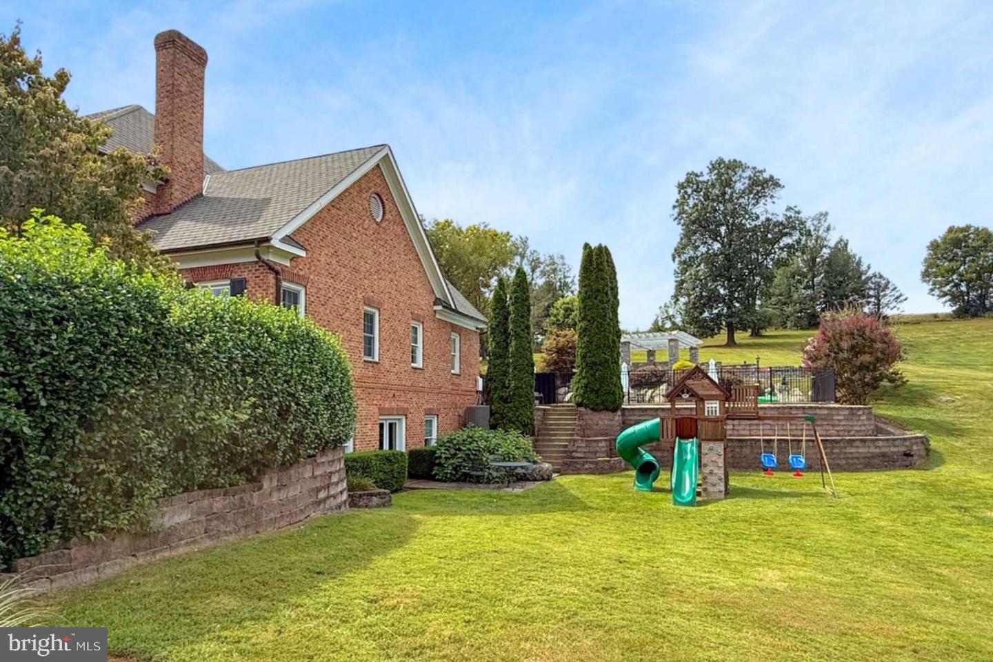 821 APPLE PIE RIDGE RD, WINCHESTER, Virginia 22603, 5 Bedrooms Bedrooms, 20 Rooms Rooms,4 BathroomsBathrooms,Residential,For sale,821 APPLE PIE RIDGE RD,VAFV2037110 MLS # VAFV2037110