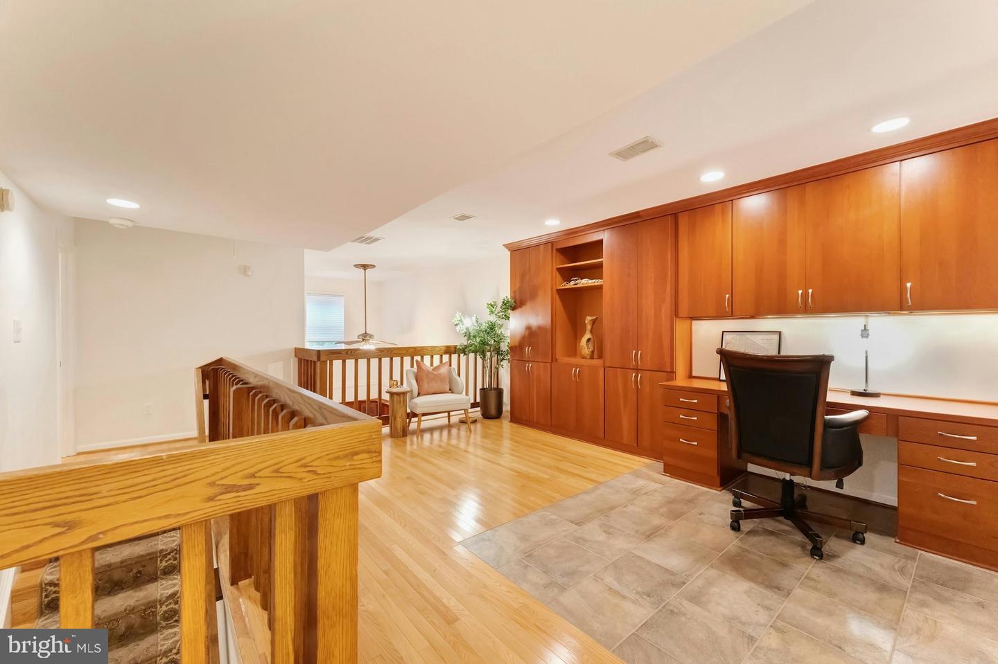 10702 MILKWEED DR, GREAT FALLS, Virginia 22066, 4 Bedrooms Bedrooms, 10 Rooms Rooms,4 BathroomsBathrooms,Residential,For sale,10702 MILKWEED DR,VAFX2269488 MLS # VAFX2269488
