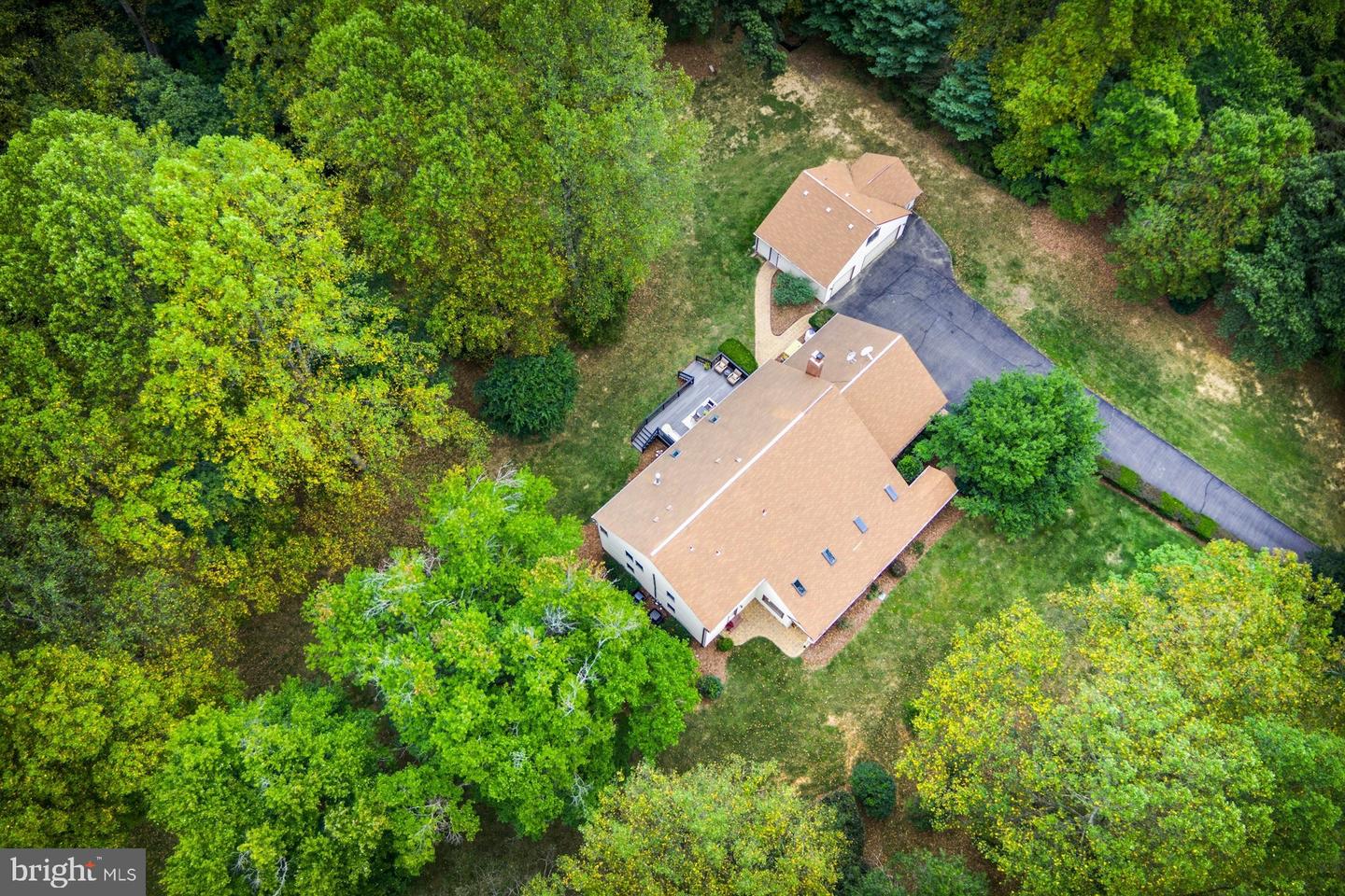 10702 MILKWEED DR, GREAT FALLS, Virginia 22066, 4 Bedrooms Bedrooms, 10 Rooms Rooms,4 BathroomsBathrooms,Residential,For sale,10702 MILKWEED DR,VAFX2269488 MLS # VAFX2269488