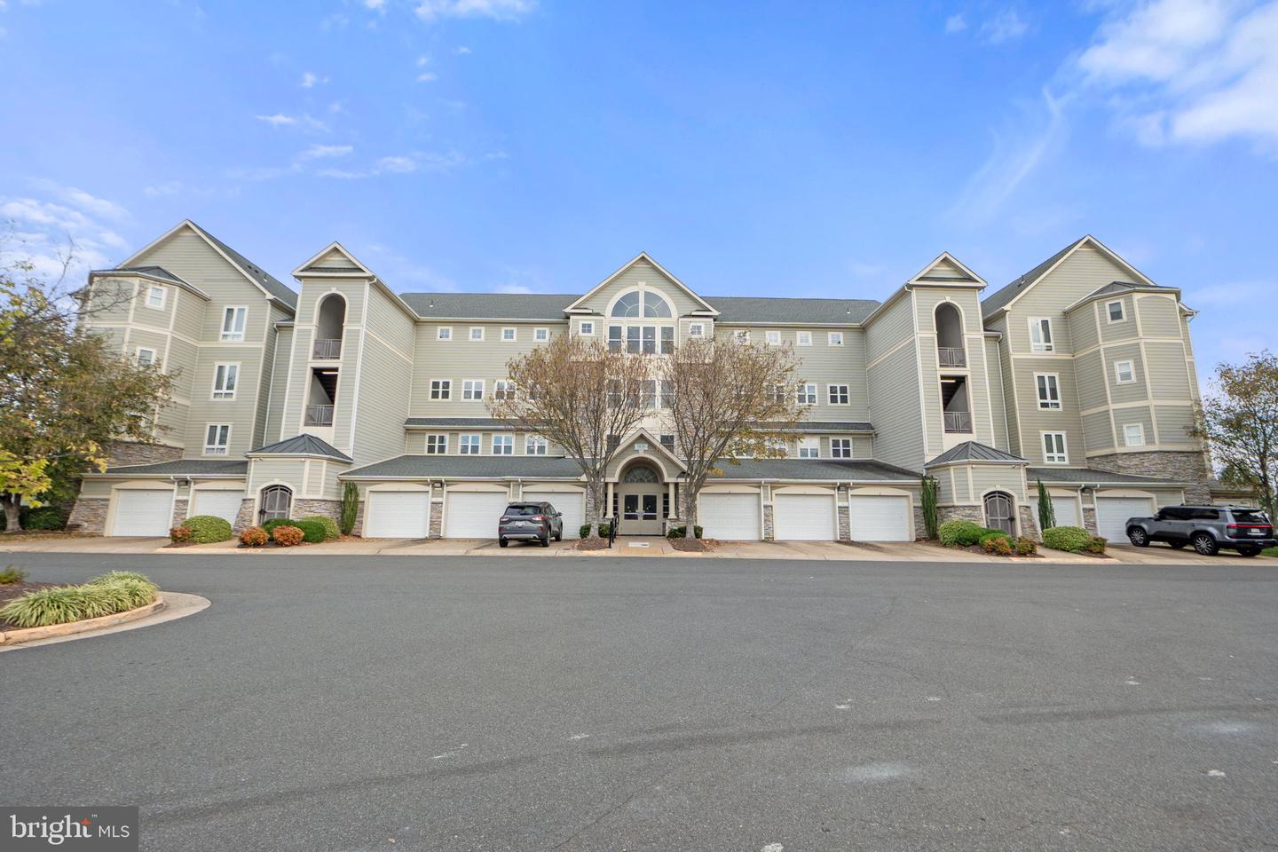 1621 LADUE CT #105, WOODBRIDGE, Virginia 22191, 2 Bedrooms Bedrooms, ,2 BathroomsBathrooms,Residential,For sale,1621 LADUE CT #105,VAPW2105054 MLS # VAPW2105054