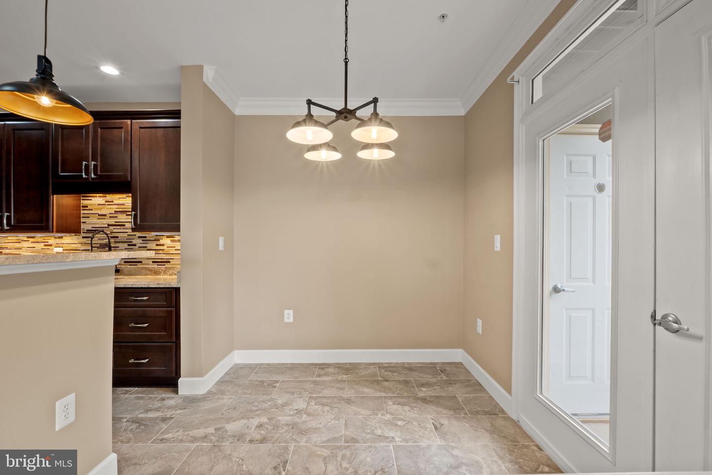 1621 LADUE CT #105, WOODBRIDGE, Virginia 22191, 2 Bedrooms Bedrooms, ,2 BathroomsBathrooms,Residential,For sale,1621 LADUE CT #105,VAPW2105054 MLS # VAPW2105054