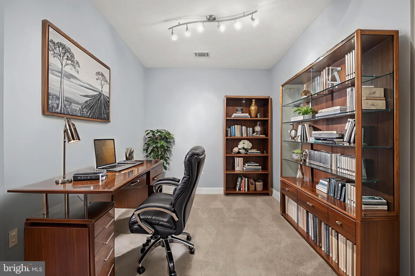 1621 LADUE CT #105, WOODBRIDGE, Virginia 22191, 2 Bedrooms Bedrooms, ,2 BathroomsBathrooms,Residential,For sale,1621 LADUE CT #105,VAPW2105054 MLS # VAPW2105054