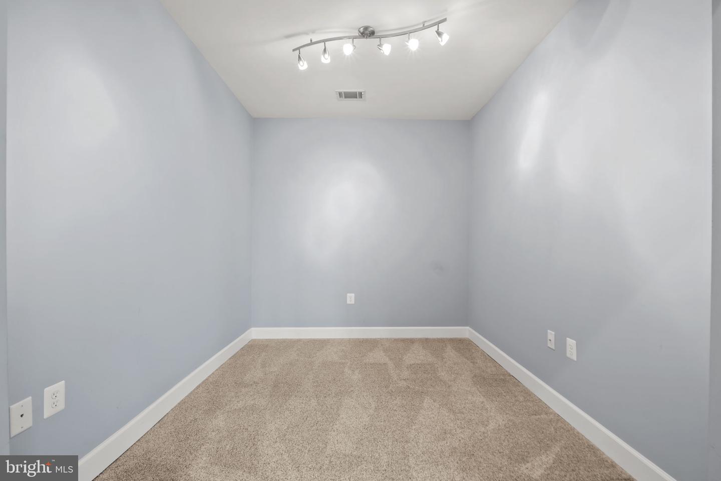 1621 LADUE CT #105, WOODBRIDGE, Virginia 22191, 2 Bedrooms Bedrooms, ,2 BathroomsBathrooms,Residential,For sale,1621 LADUE CT #105,VAPW2105054 MLS # VAPW2105054