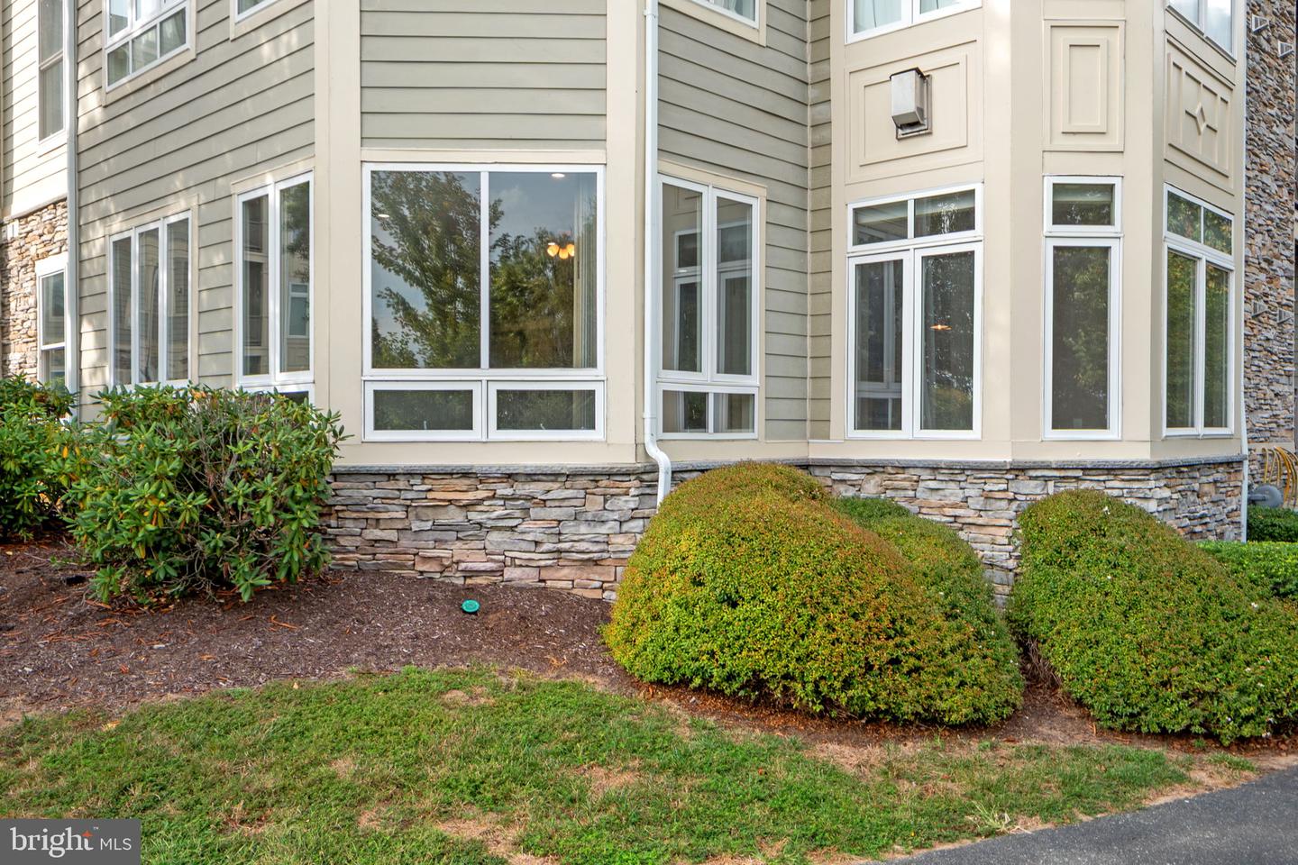 1621 LADUE CT #105, WOODBRIDGE, Virginia 22191, 2 Bedrooms Bedrooms, ,2 BathroomsBathrooms,Residential,For sale,1621 LADUE CT #105,VAPW2105054 MLS # VAPW2105054